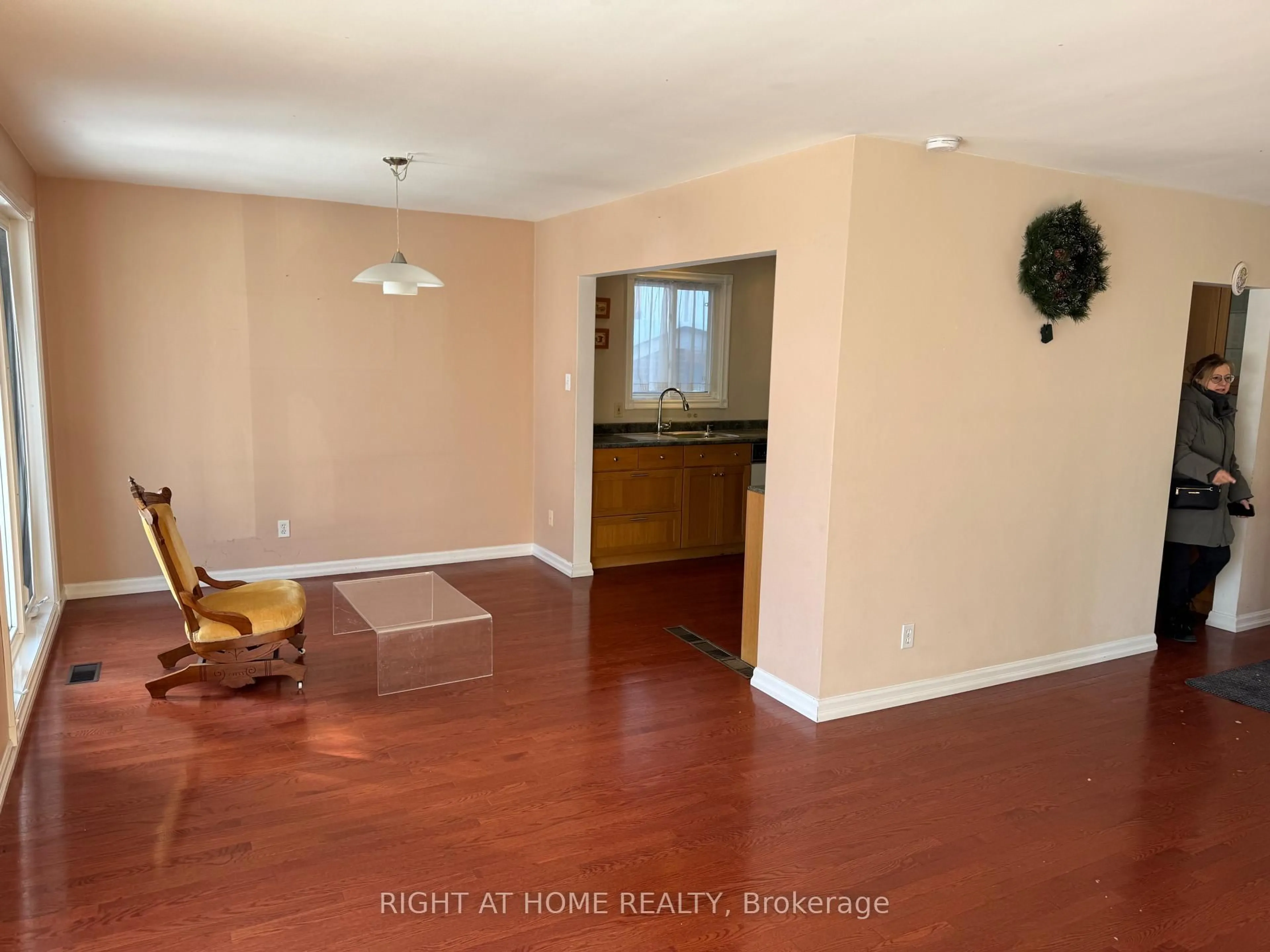 A pic of a room for 4 Hallow Cres, Toronto Ontario M9W 2V9