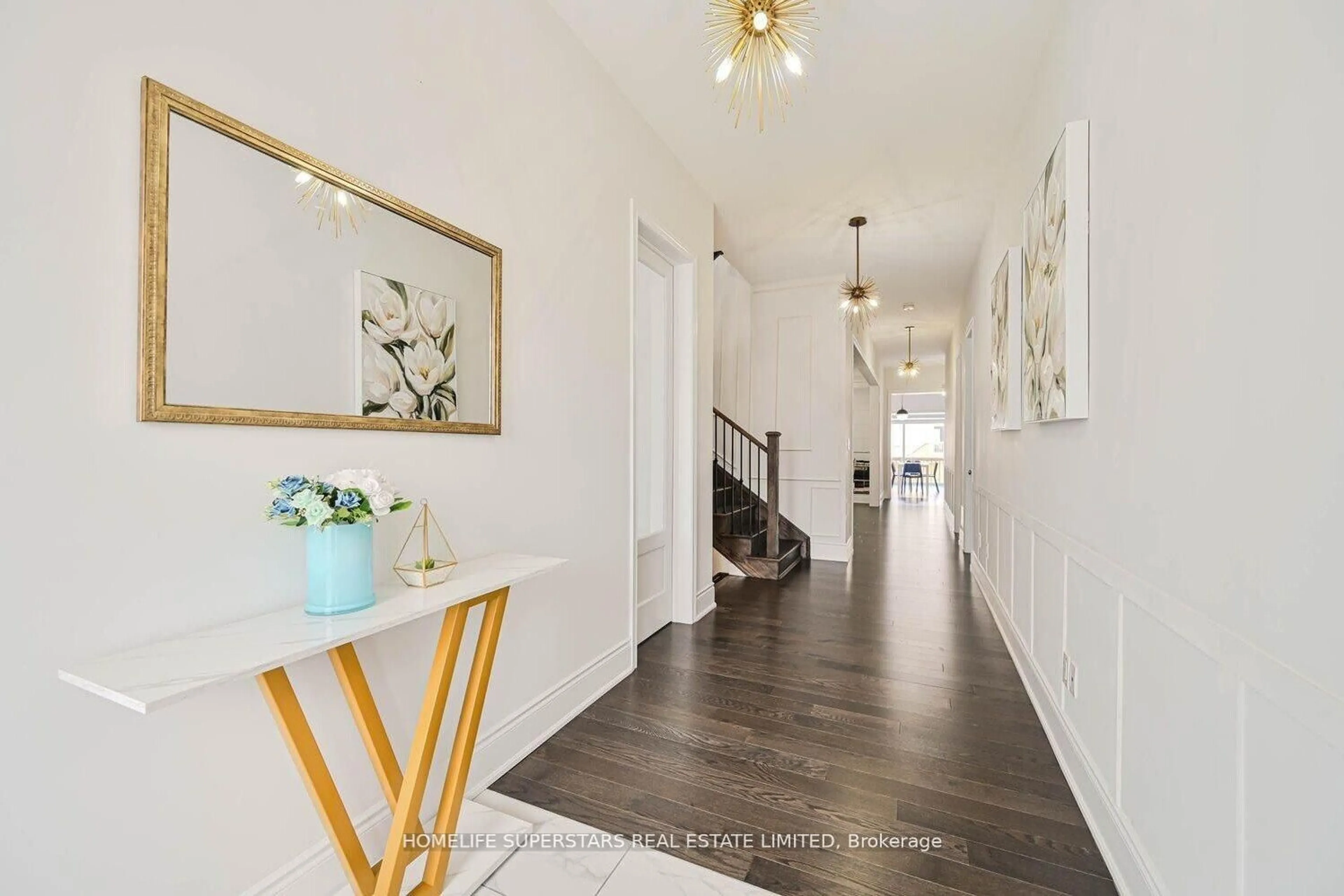 Indoor entryway for 56 Arthur Griffin Cres, Caledon Ontario L7C 4E9