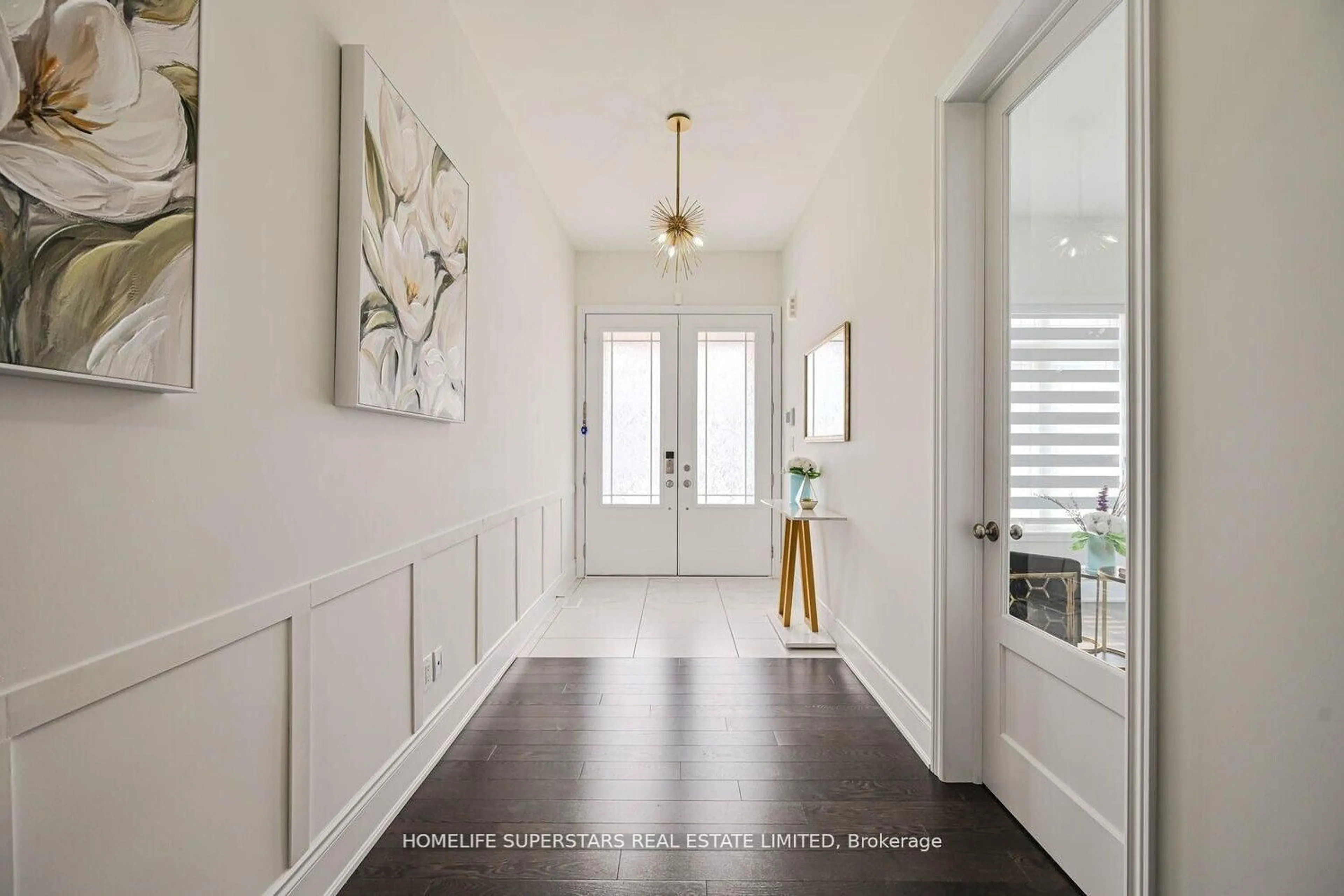 Indoor entryway for 56 Arthur Griffin Cres, Caledon Ontario L7C 4E9