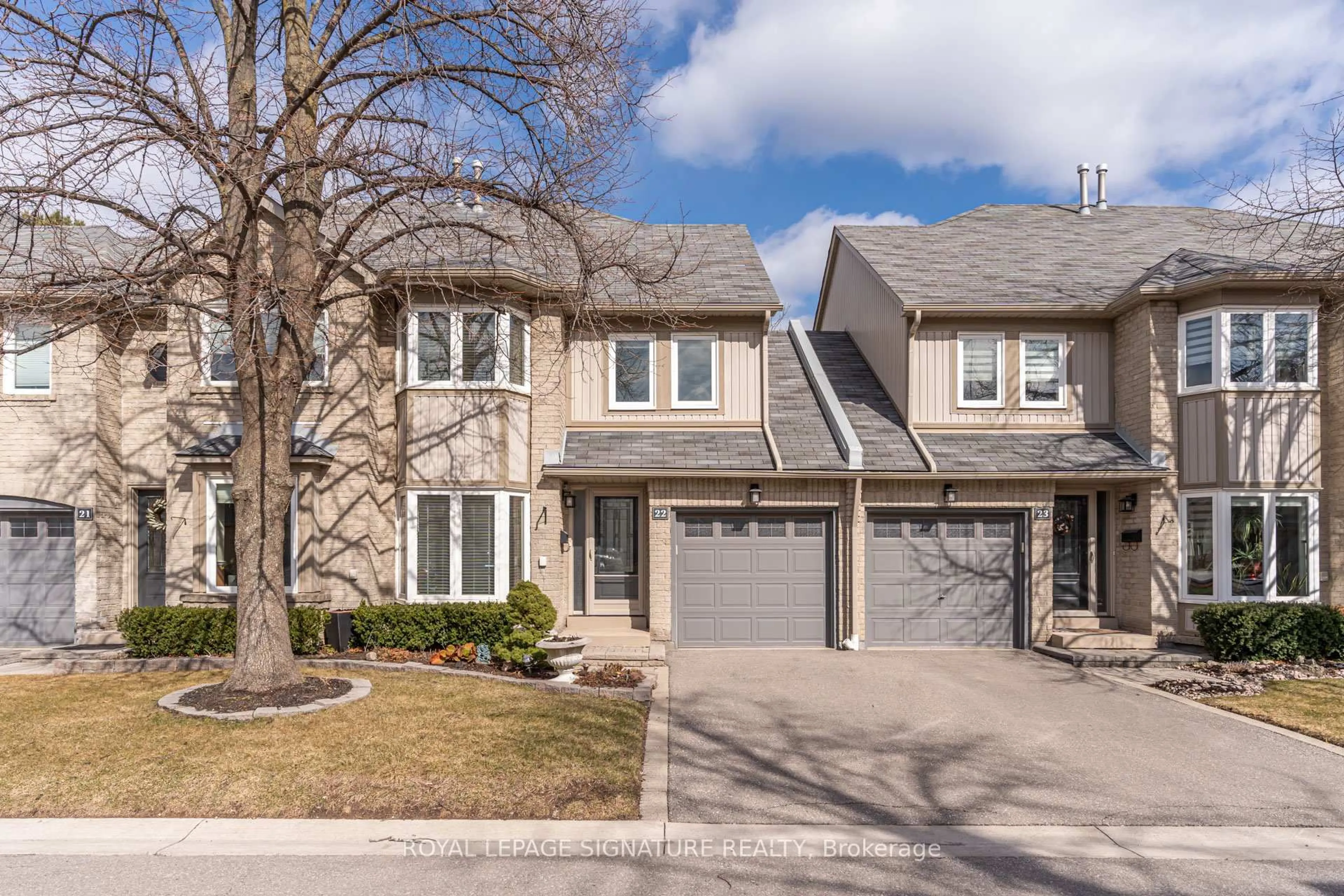 Home with brick exterior material, street for 3420 South Millway Way #22, Mississauga Ontario L5L 3V4