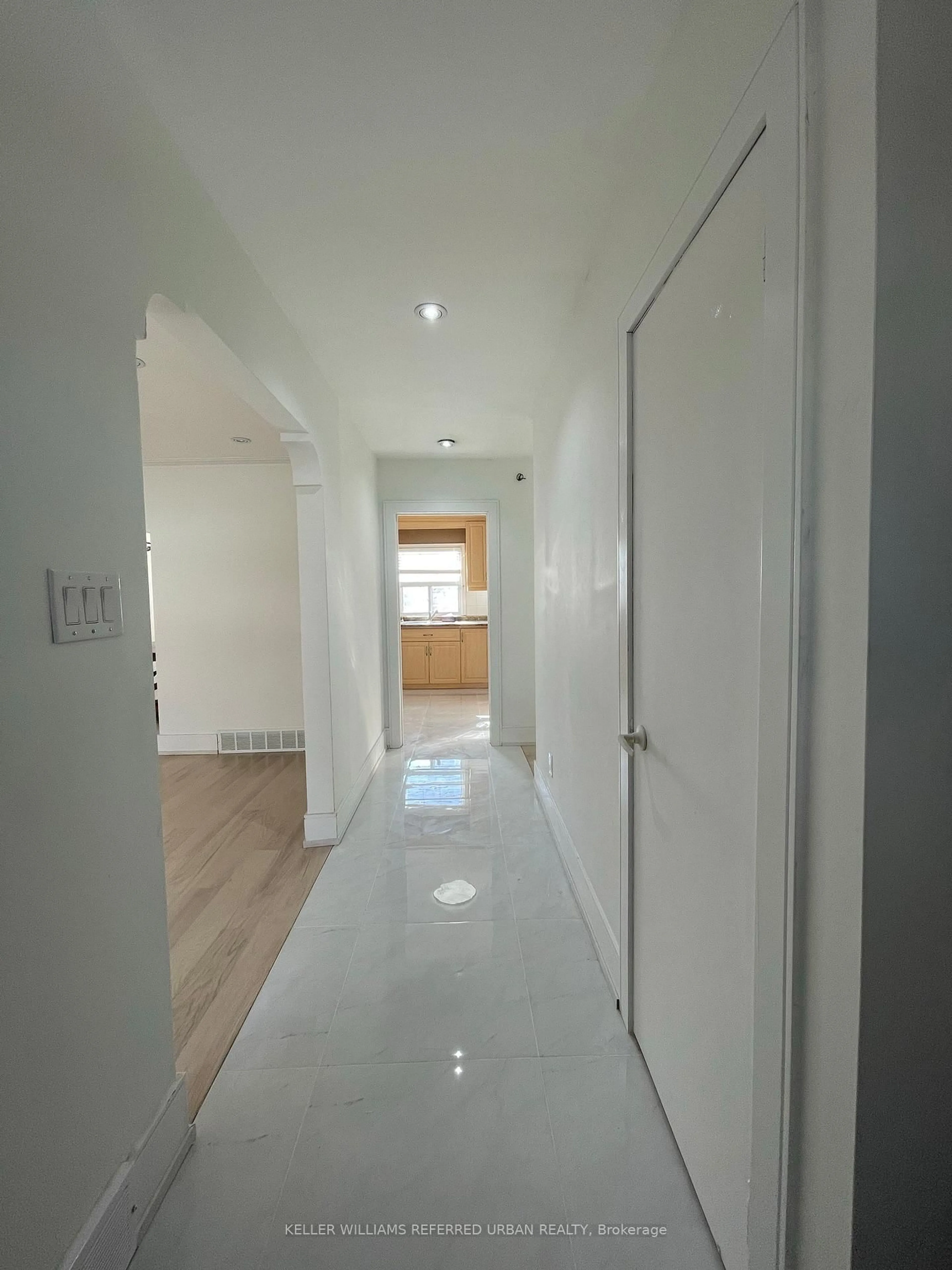 Unknown for 12 Erie St, Toronto Ontario M6L 2P7