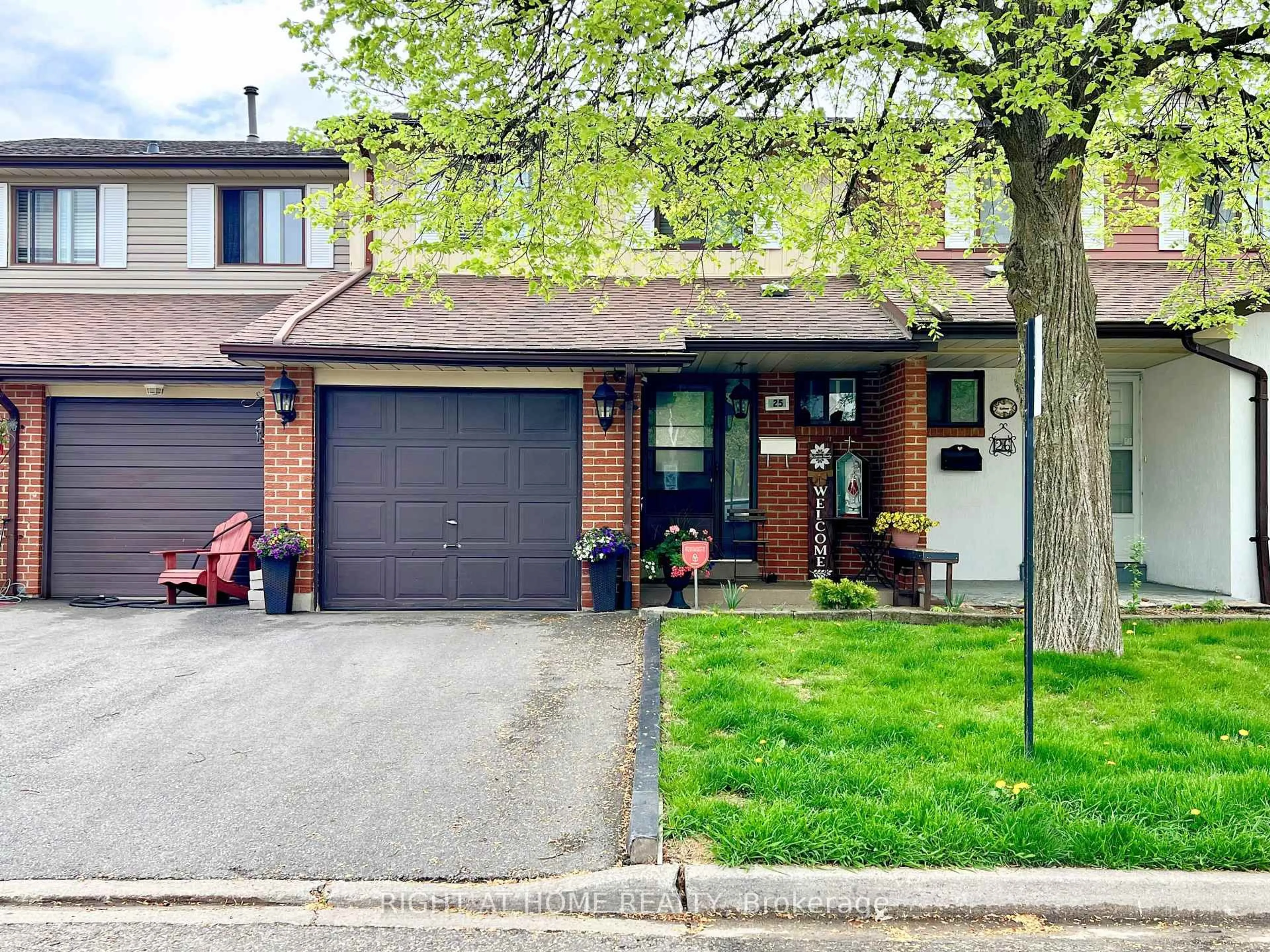 Home with brick exterior material, street for 25 Baronwood Crt, Brampton Ontario L6V 3H6