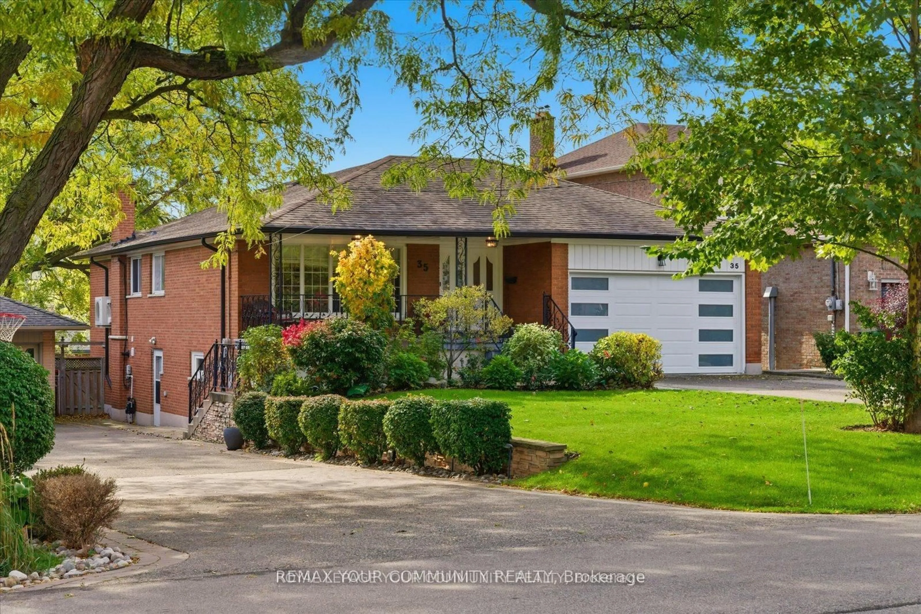 Home with brick exterior material, street for 35 Sunvale Dr, Toronto Ontario M9R 1Z4