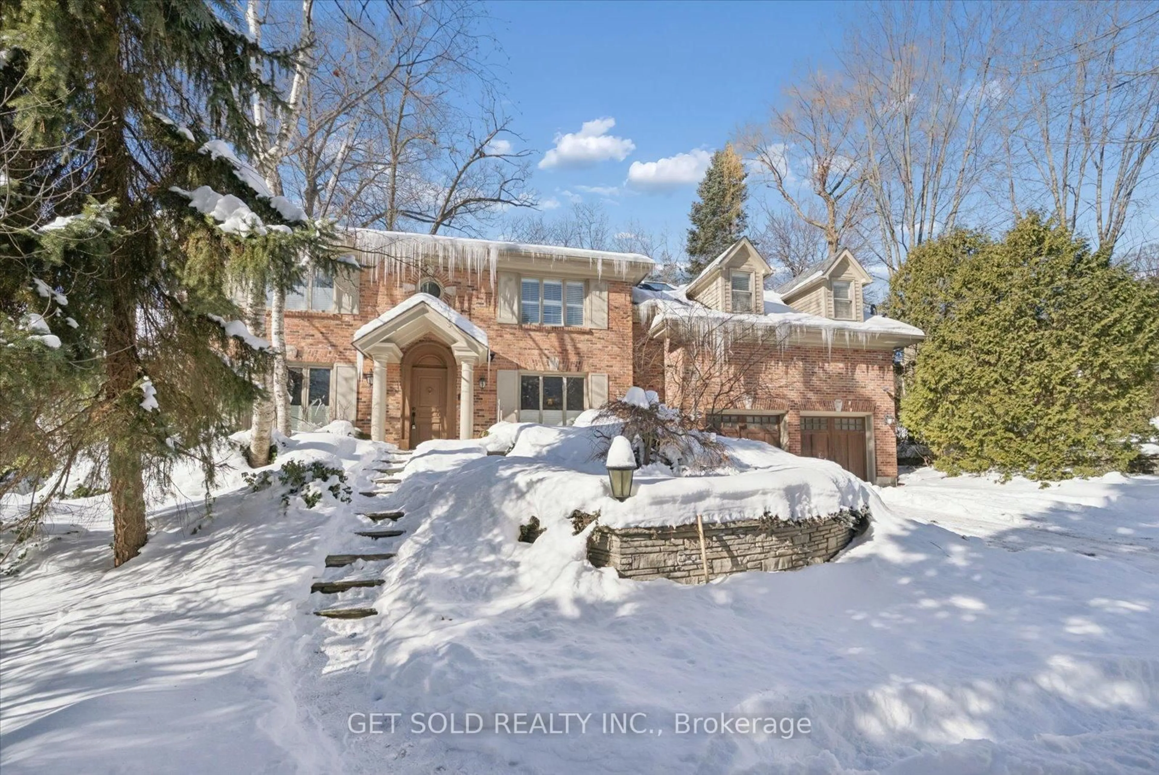 Home with brick exterior material, street for 1701 Birchwood Dr, Mississauga Ontario L5J 1T7