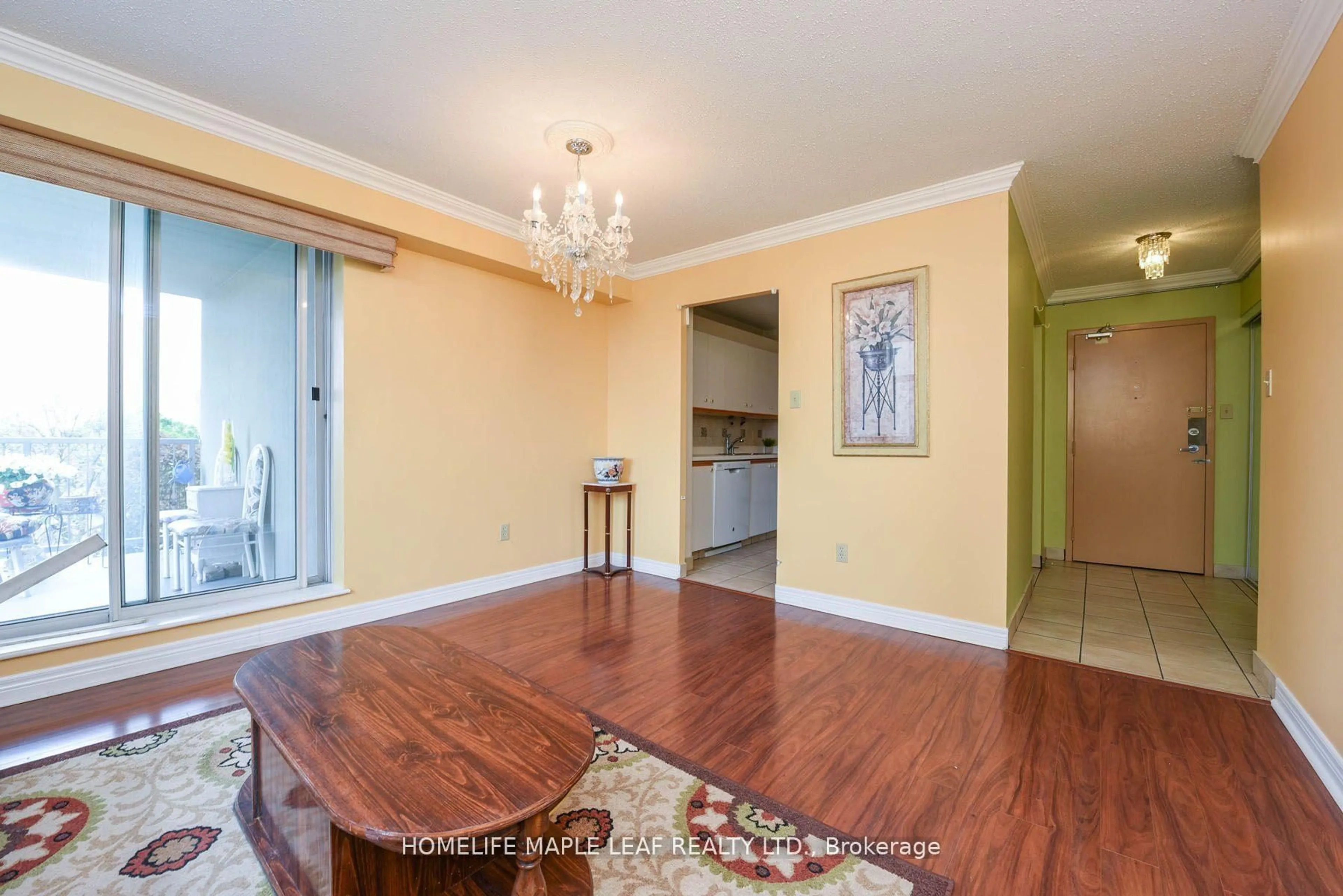 Dining room, wood/laminate floor for 3559 Eglinton Ave #402, Toronto Ontario M6M 5C6