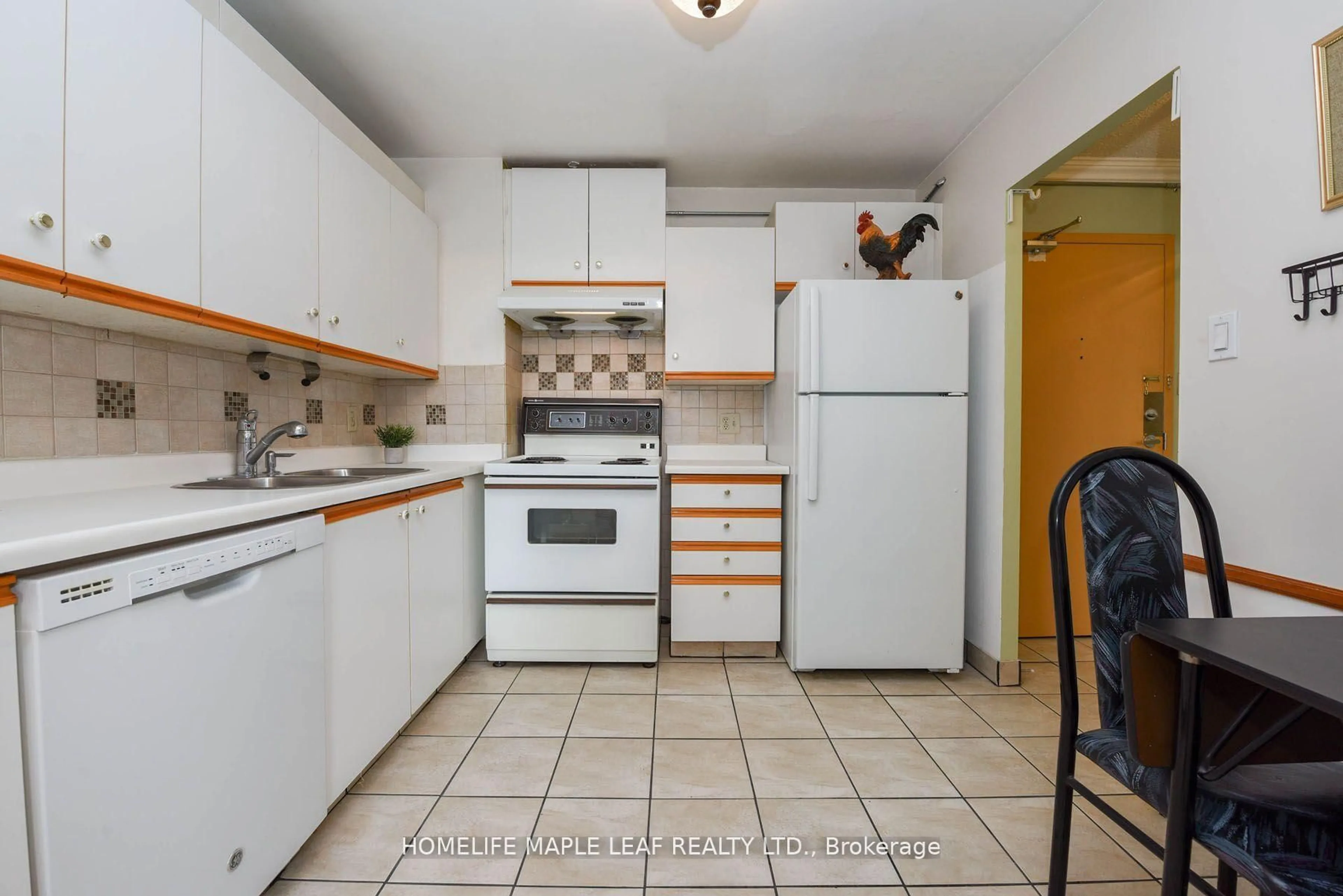 Standard kitchen, ceramic/tile floor for 3559 Eglinton Ave #402, Toronto Ontario M6M 5C6