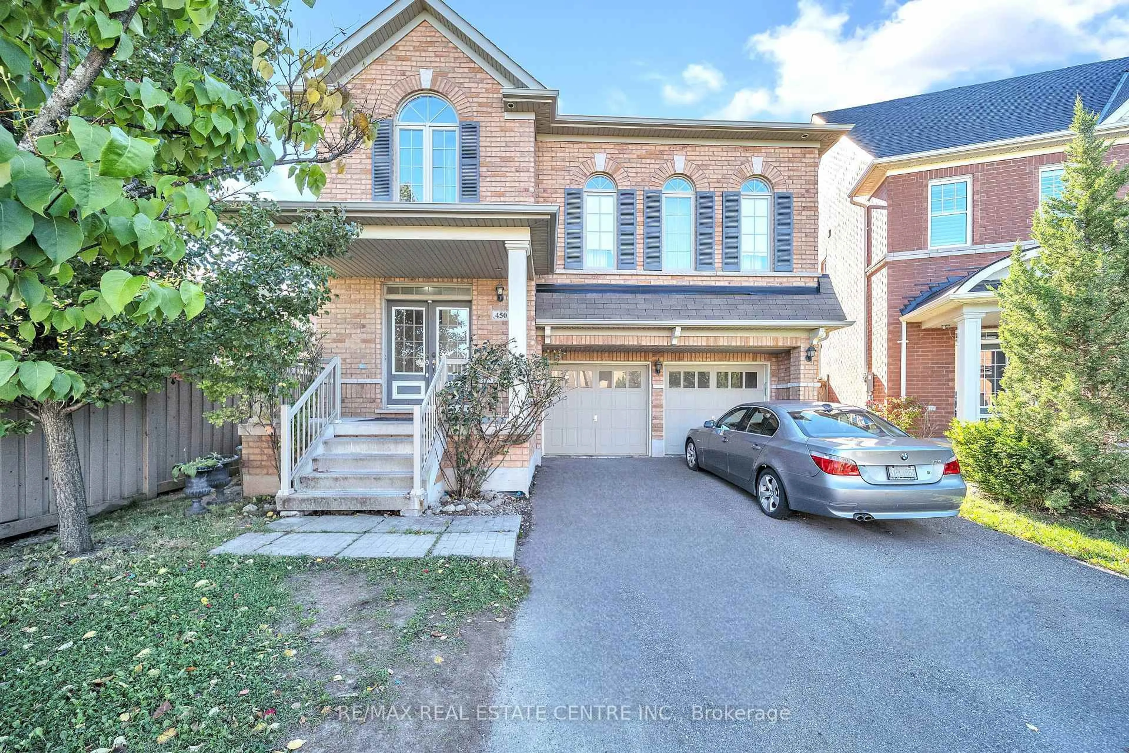 Home with brick exterior material, street for 450 Tilt Pt, Milton Ontario L9T 7Y5