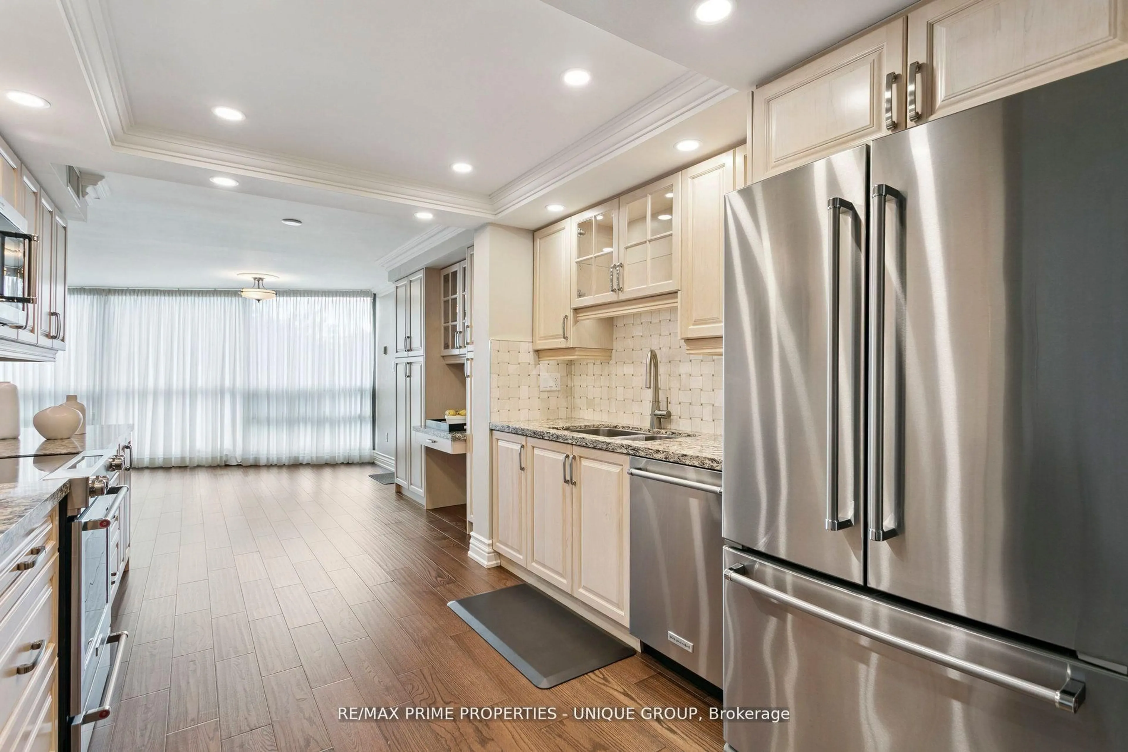 Open concept kitchen, ceramic/tile floor for 2010 Islington Ave #405, Toronto Ontario M9P 3S8