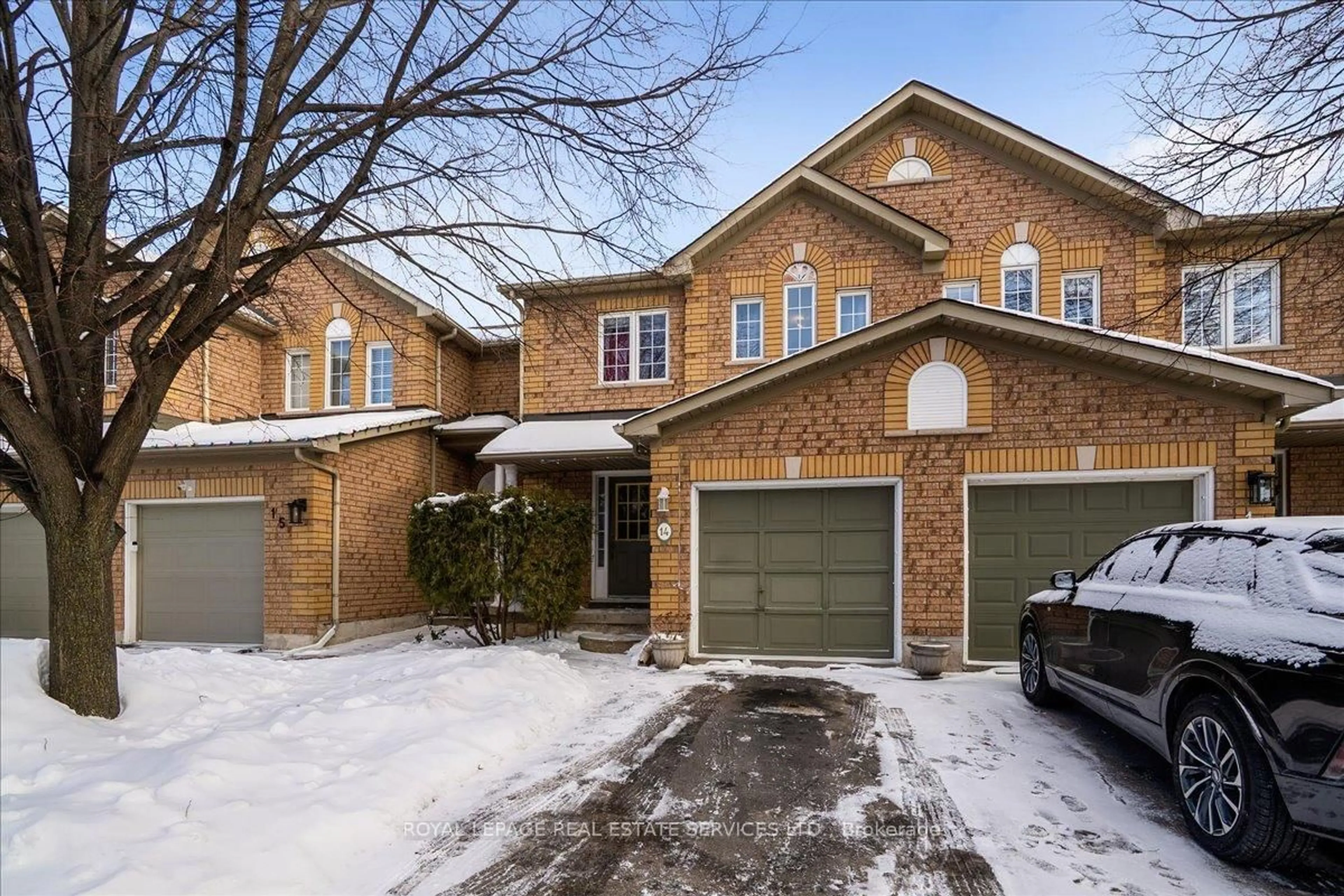Home with brick exterior material, street for 2871 DARIEN Rd #14, Burlington Ontario L7M 4R6
