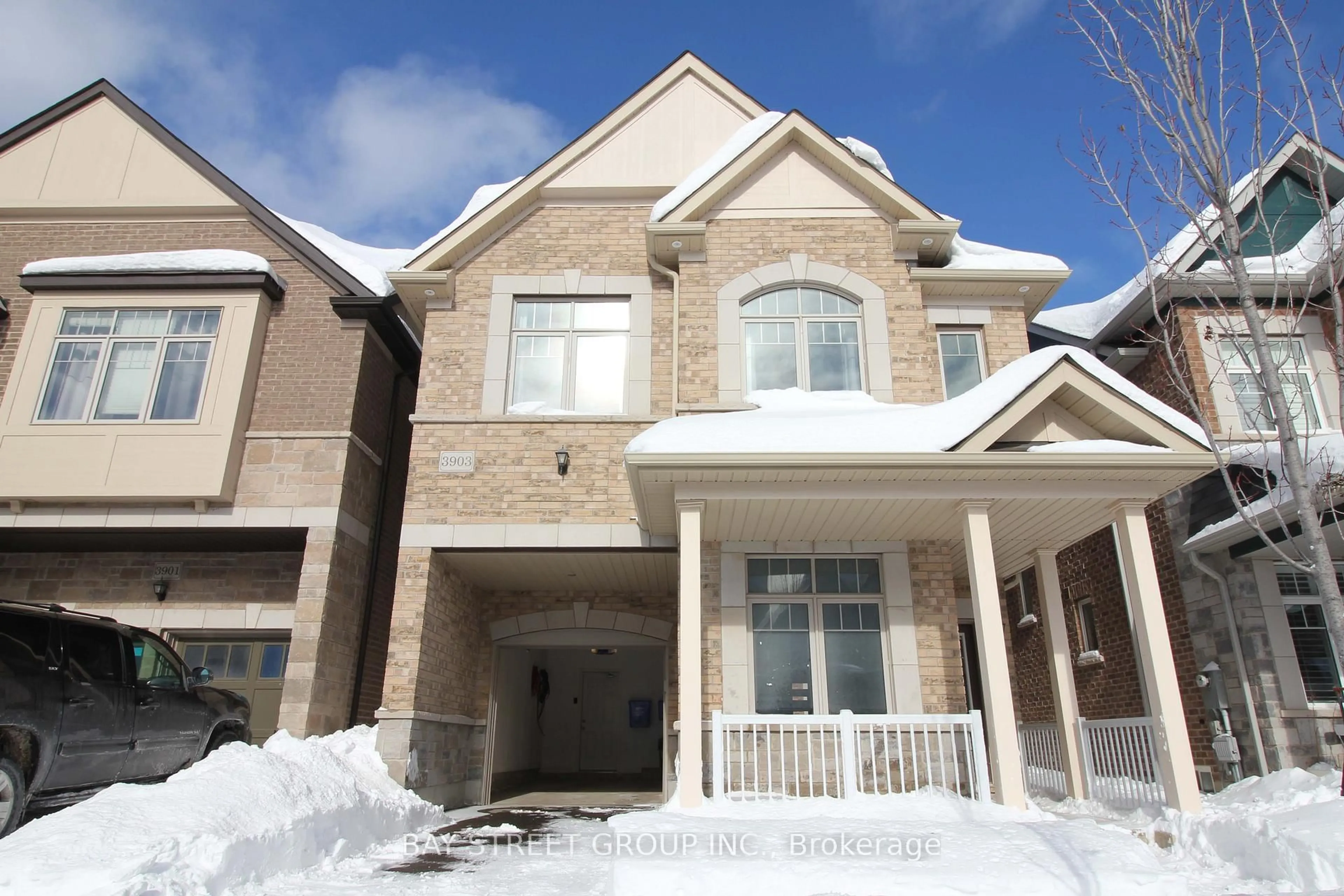 Home with brick exterior material, street for 3903 Tufgar Cres, Burlington Ontario L7M 1N7