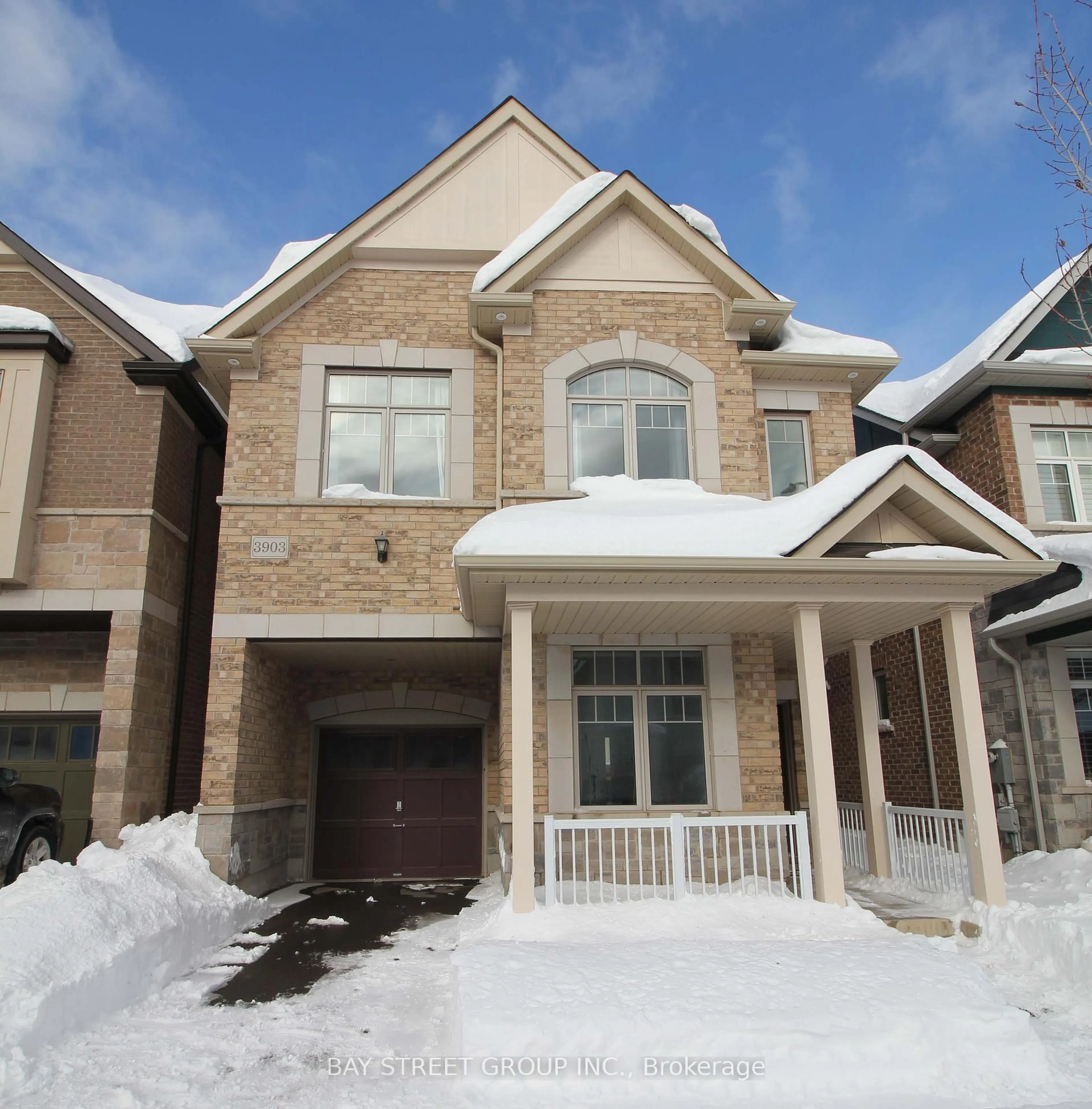 Home with brick exterior material, street for 3903 Tufgar Cres, Burlington Ontario L7M 1N7