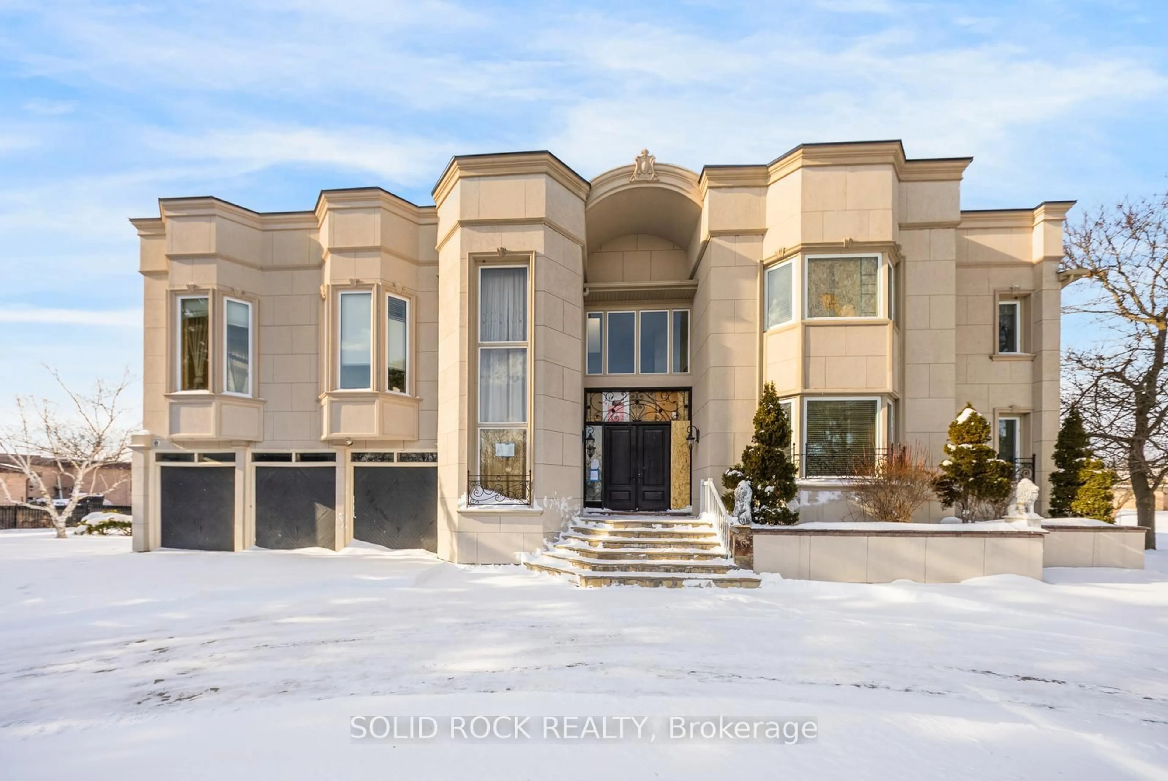 Unknown for 10 Merrydale Crt, Brampton Ontario L6P 0H4