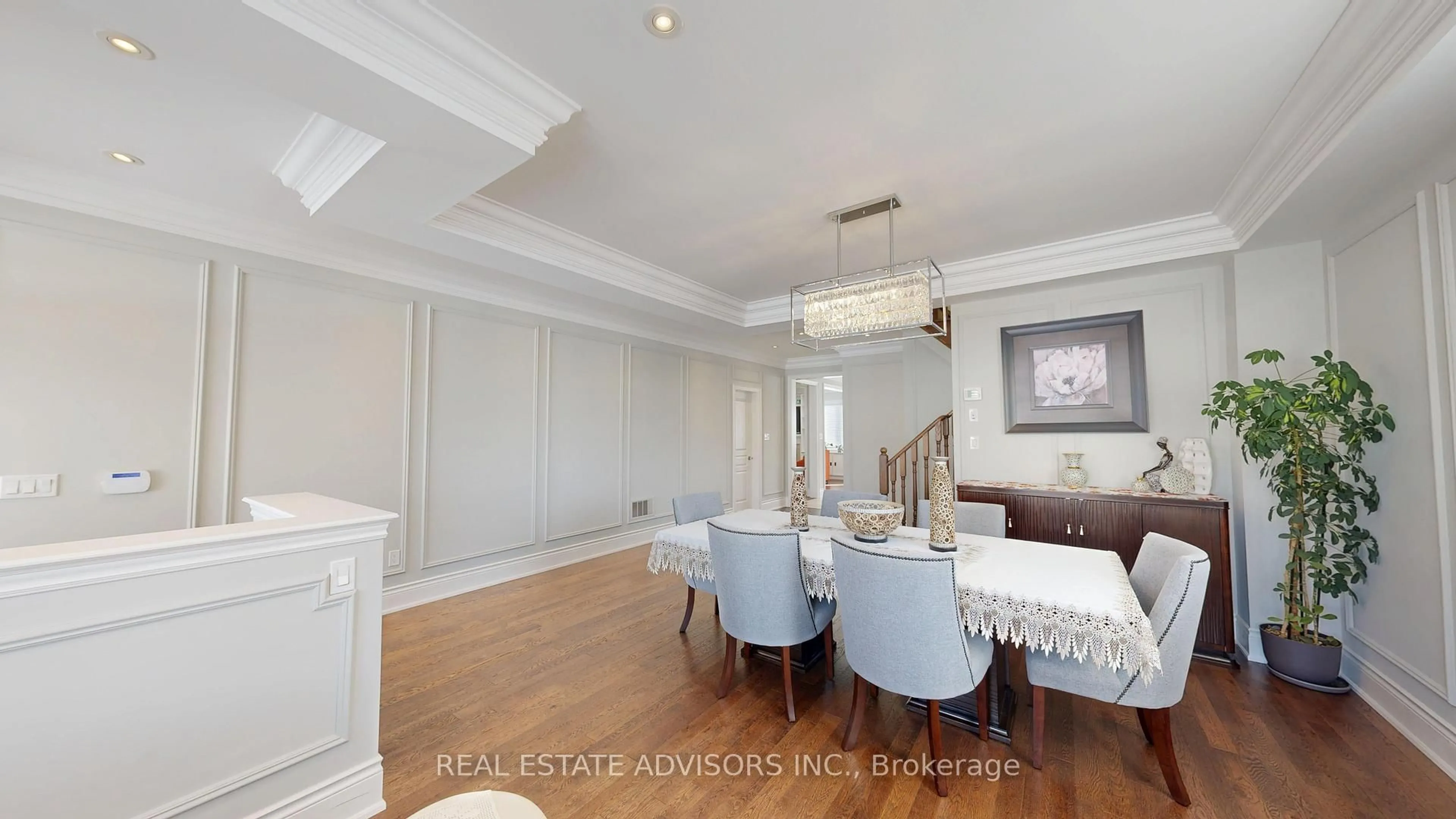 Dining room, unknown for 129 Squire Ellis Dr, Brampton Ontario L6P 4J4