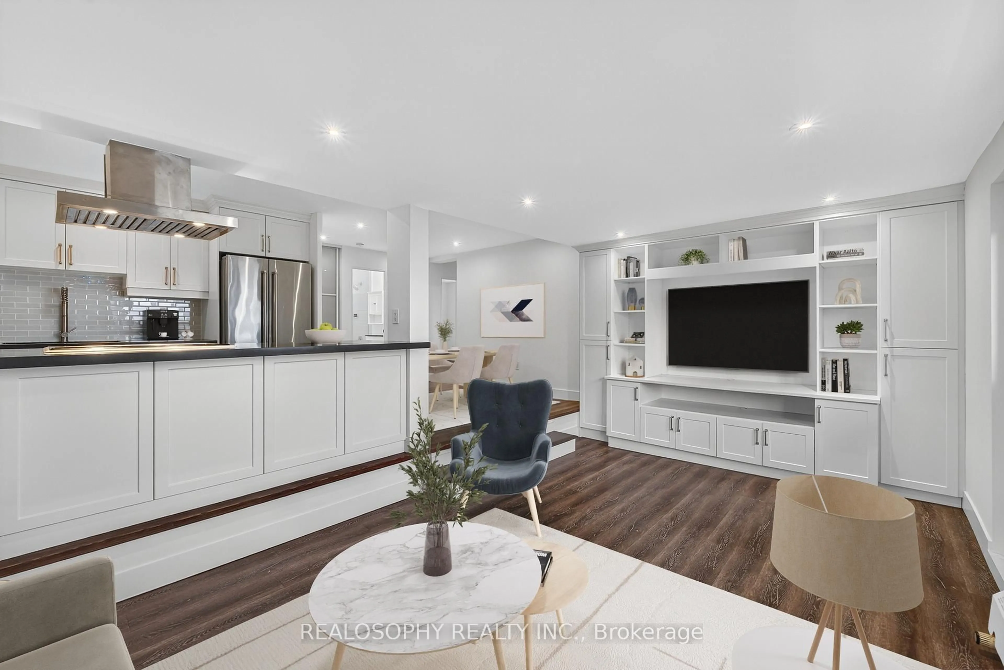 Unknown for 15 Elizabeth St #905, Mississauga Ontario L5G 2Z3