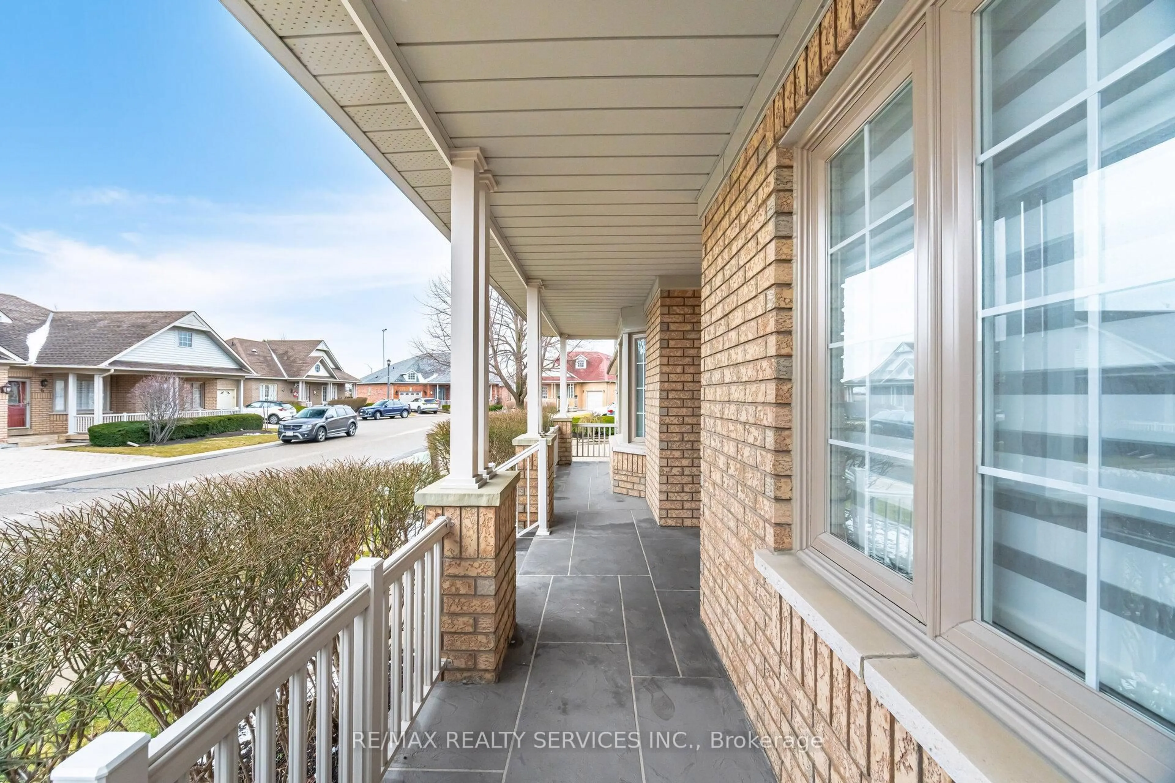 Unknown for 3 Tuscany Lane, Brampton Ontario L6R 1W5