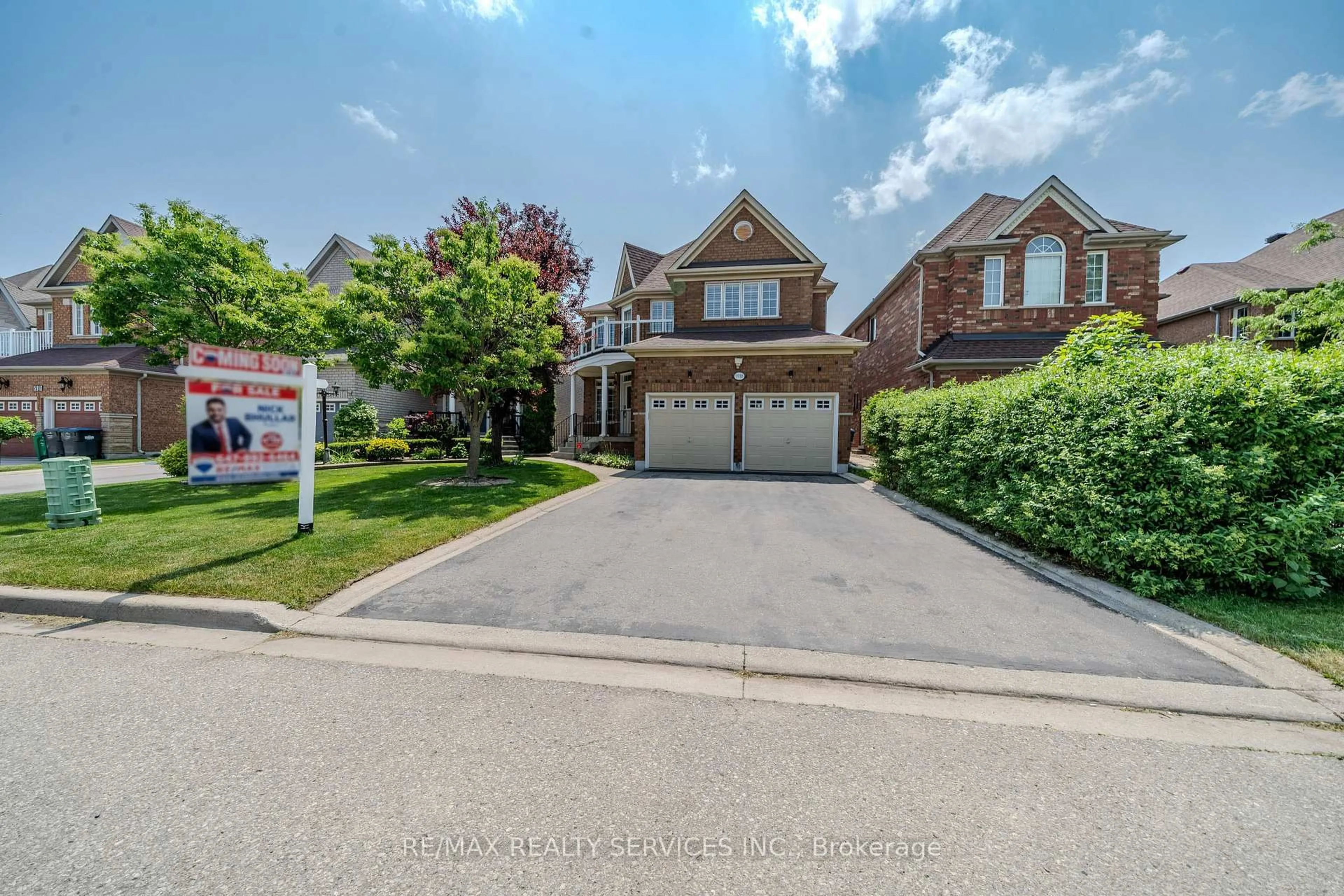 Home with brick exterior material, street for 5918 Bassinger Pl, Mississauga Ontario L5M 6K5
