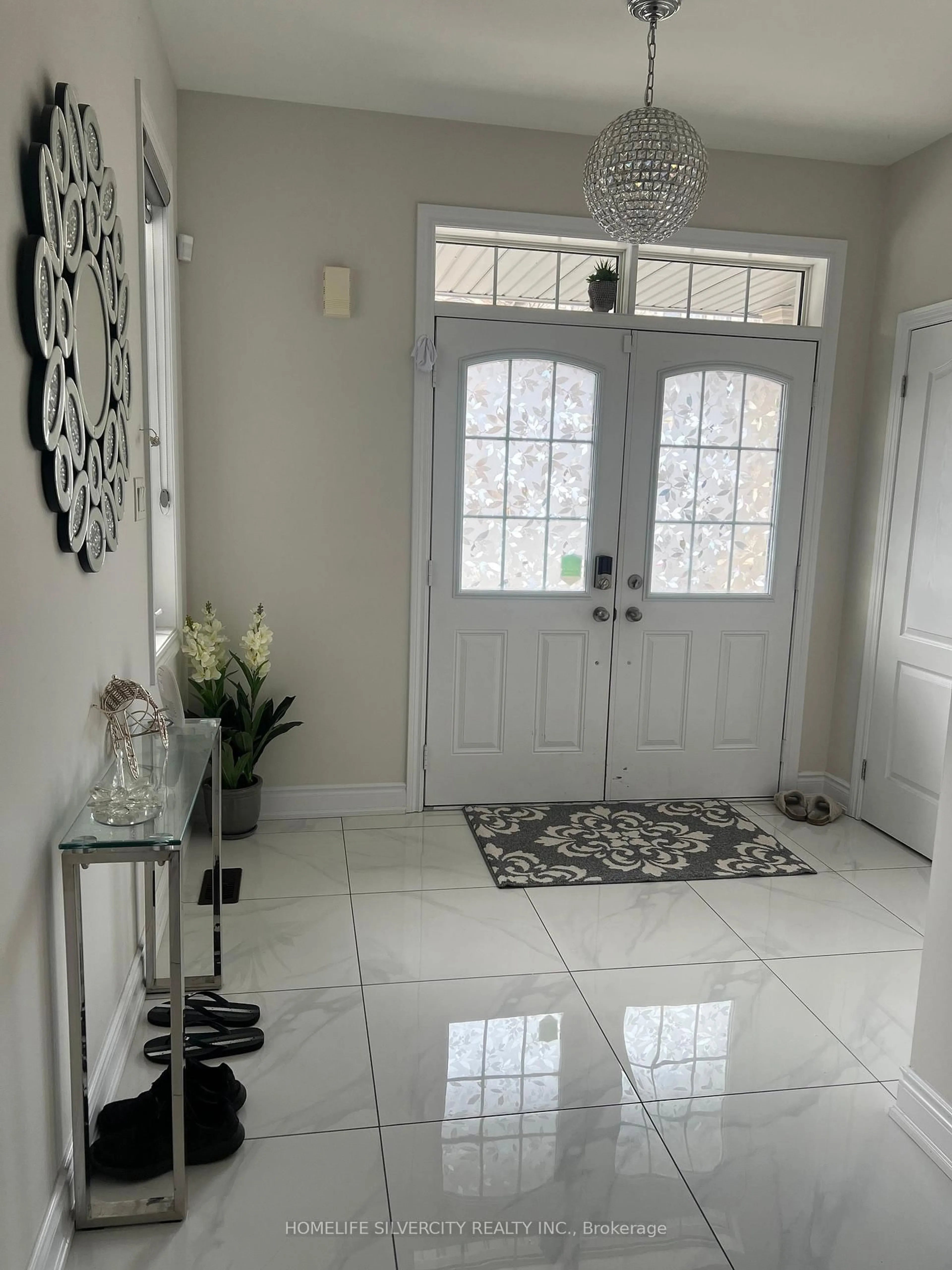 Indoor entryway for 88 Roulette Cres, Brampton Ontario L7A 4R6