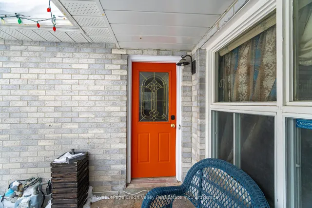 18 Silverstream Rd, Brampton 4