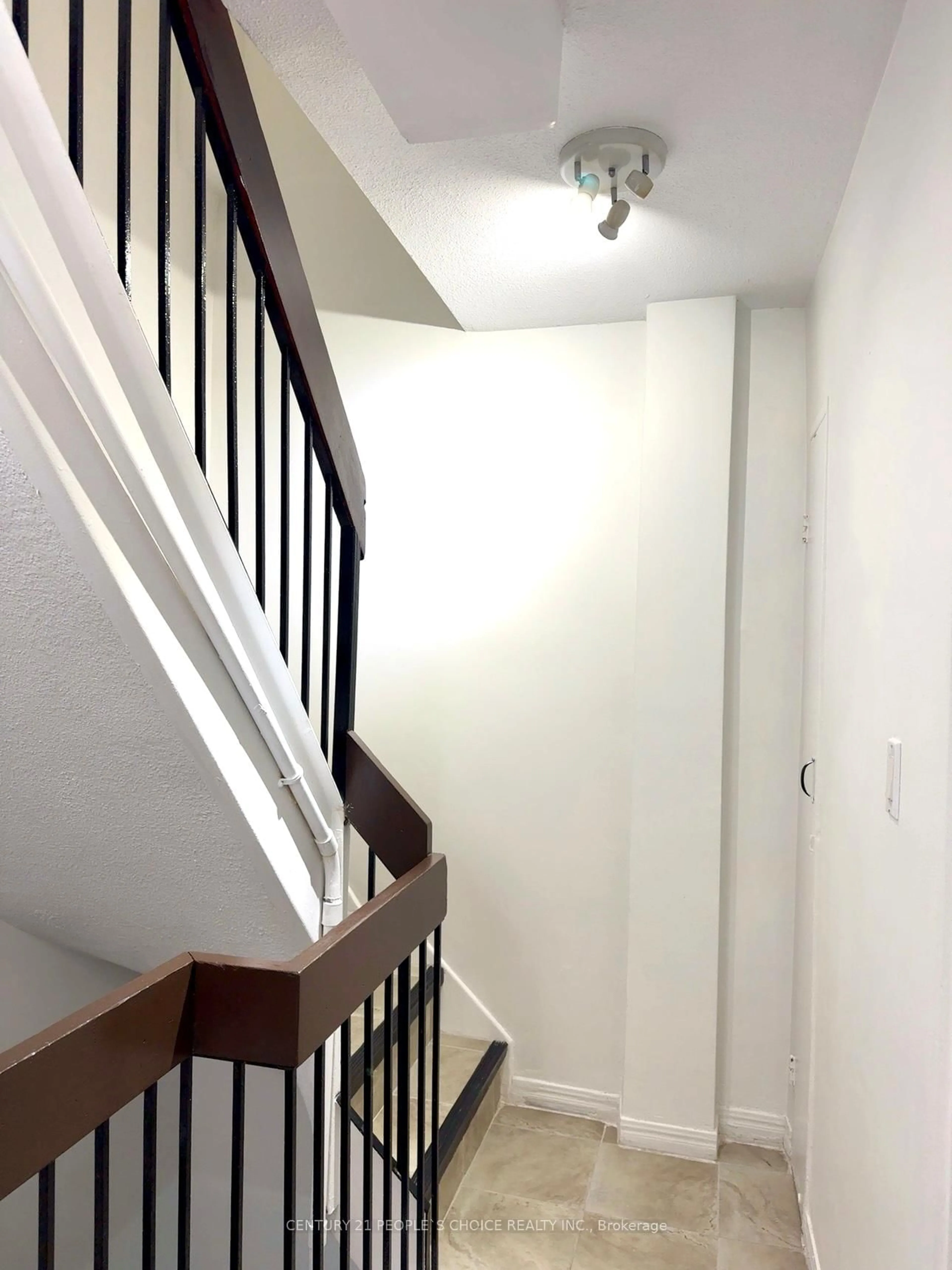 Stairs for 10 Eddystone Ave #116, Toronto Ontario M3N 2T2