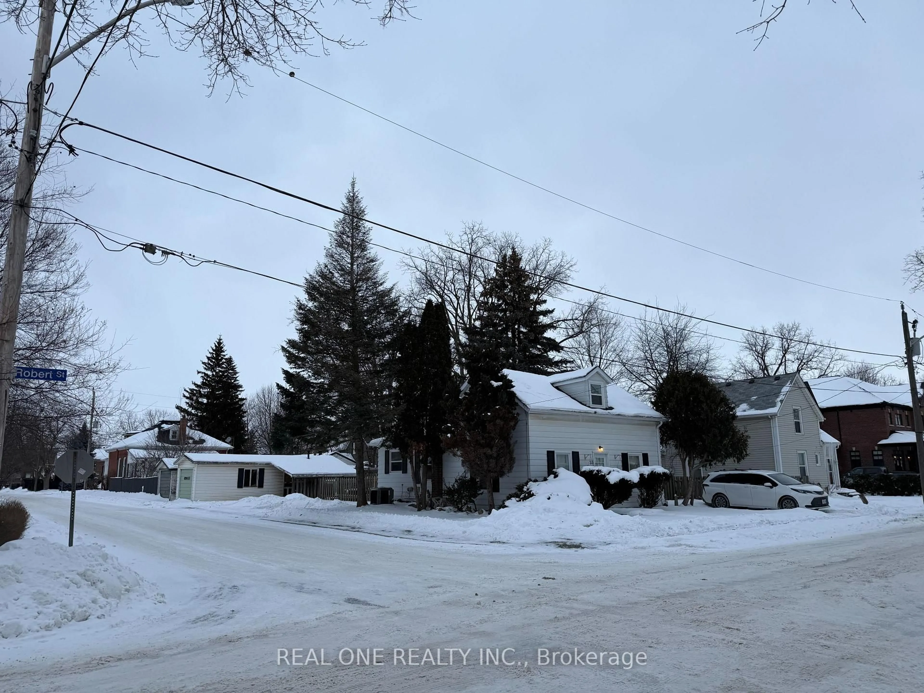 Blurry image for 53 Robert St, Milton Ontario L9T 1G7