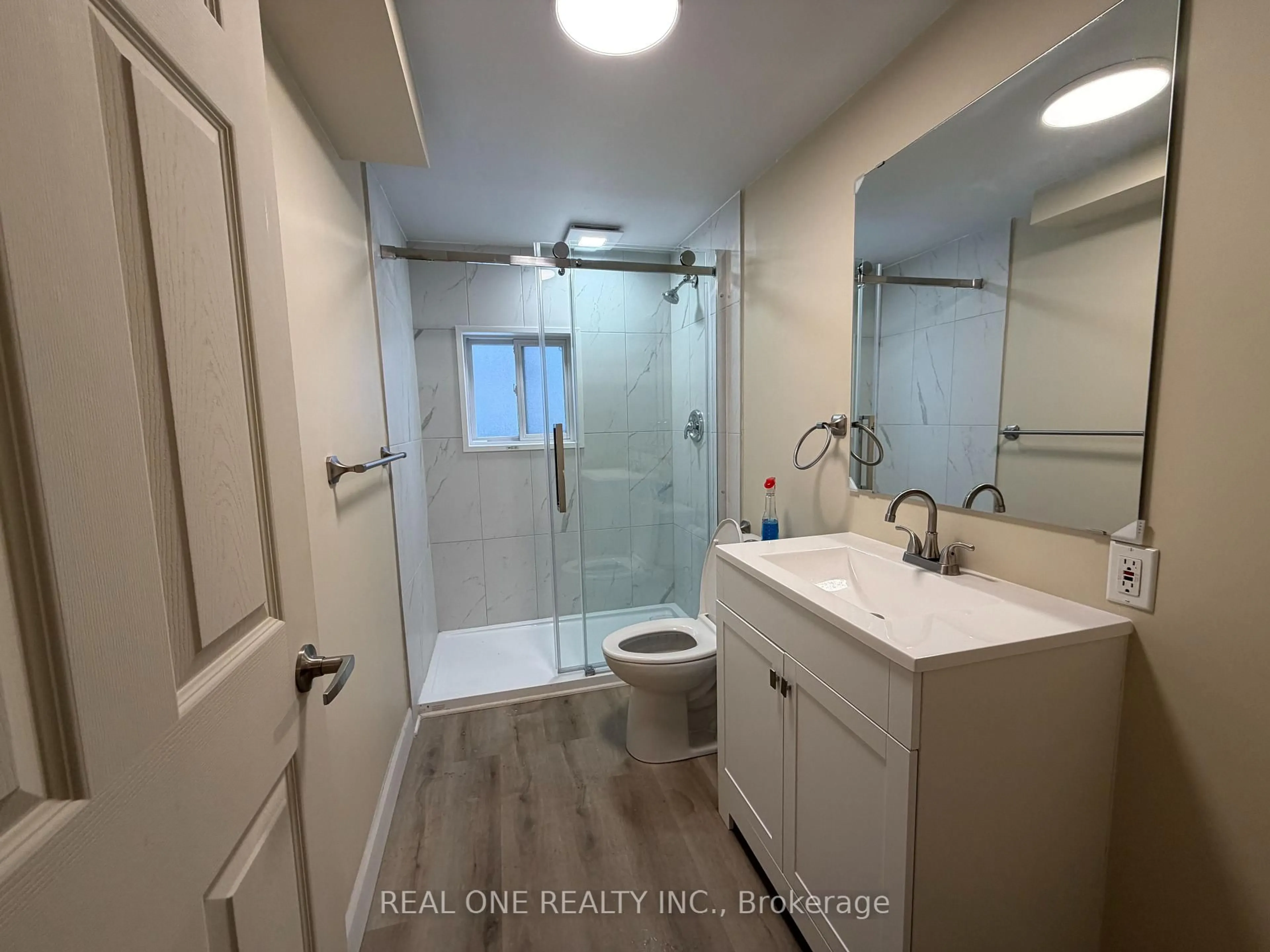 Unknown for 53 Robert St, Milton Ontario L9T 1G7