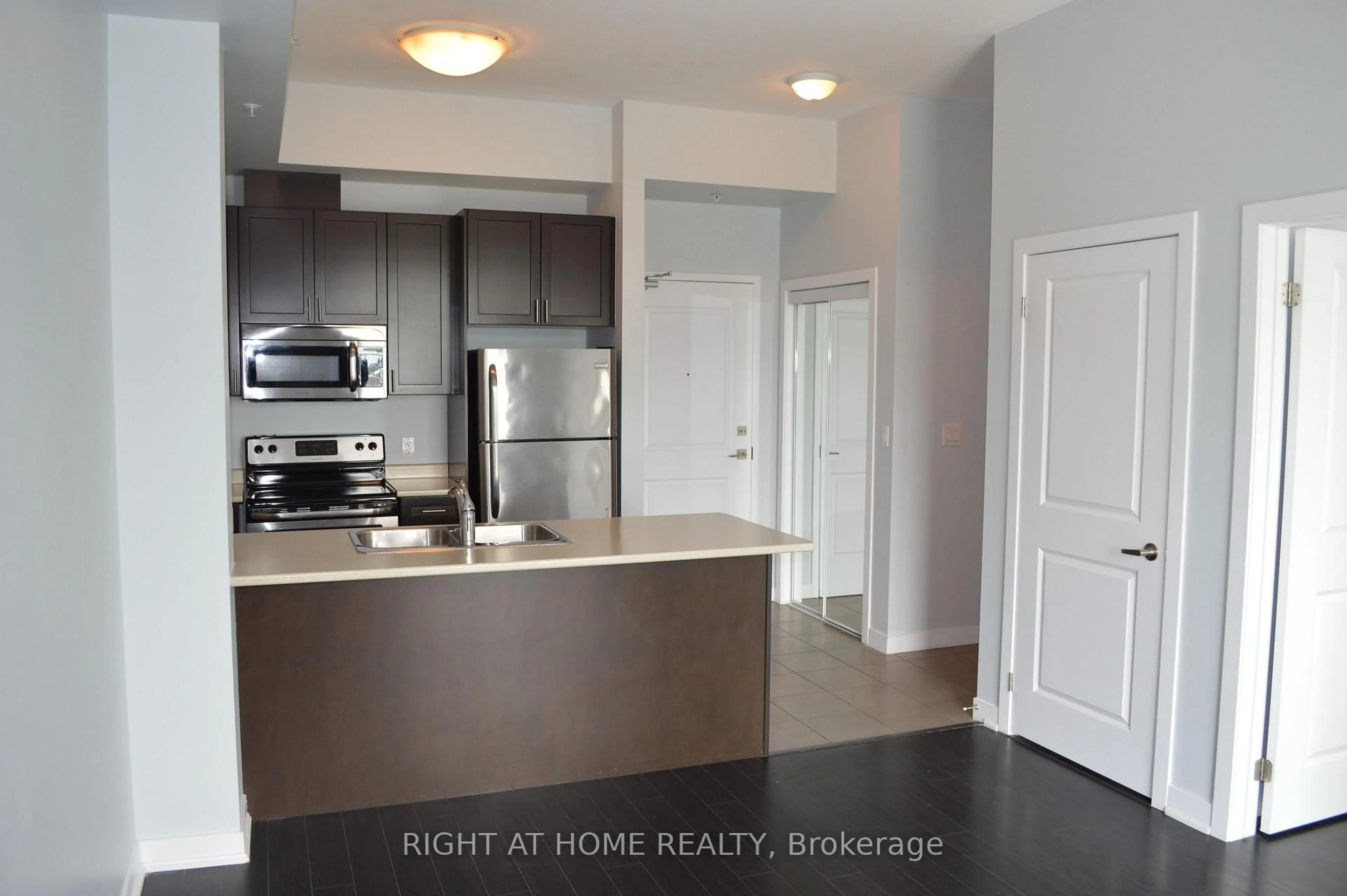 Unknown for 5020 Corporate Dr #414, Burlington Ontario L7L 0H7