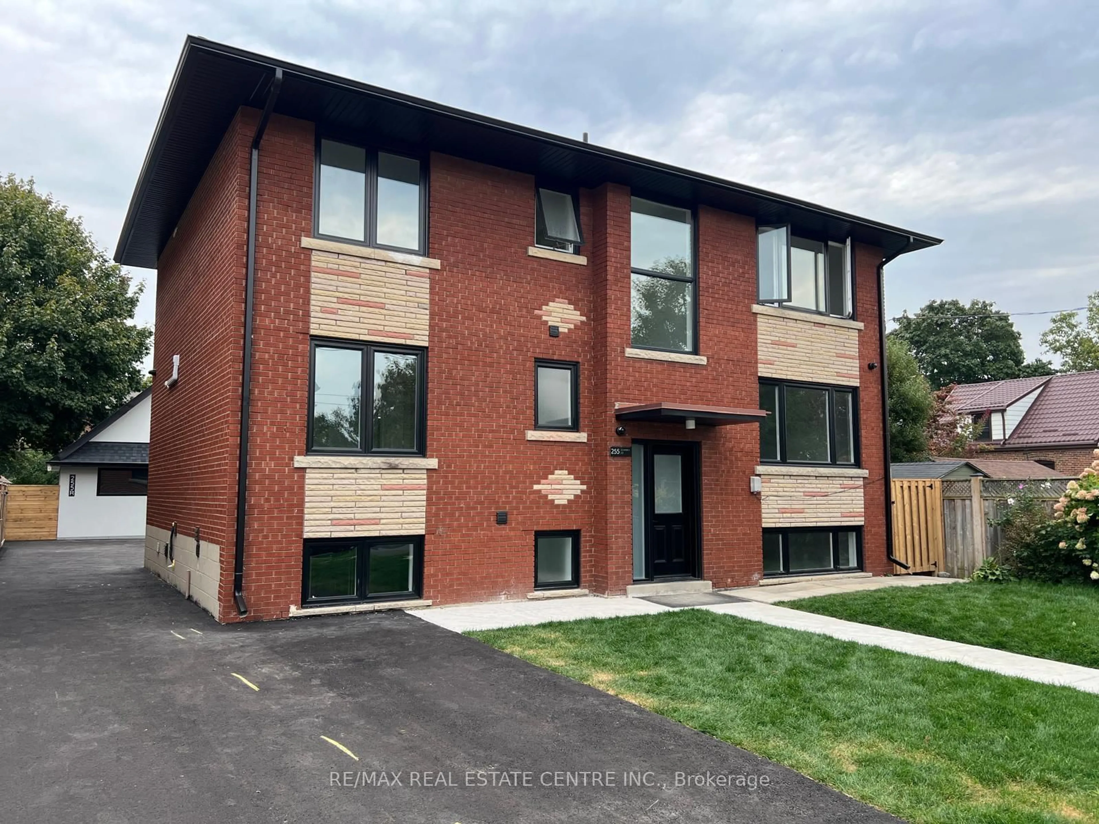 Home with brick exterior material, building for 255 Gamma St, Toronto Ontario M8W 4G9