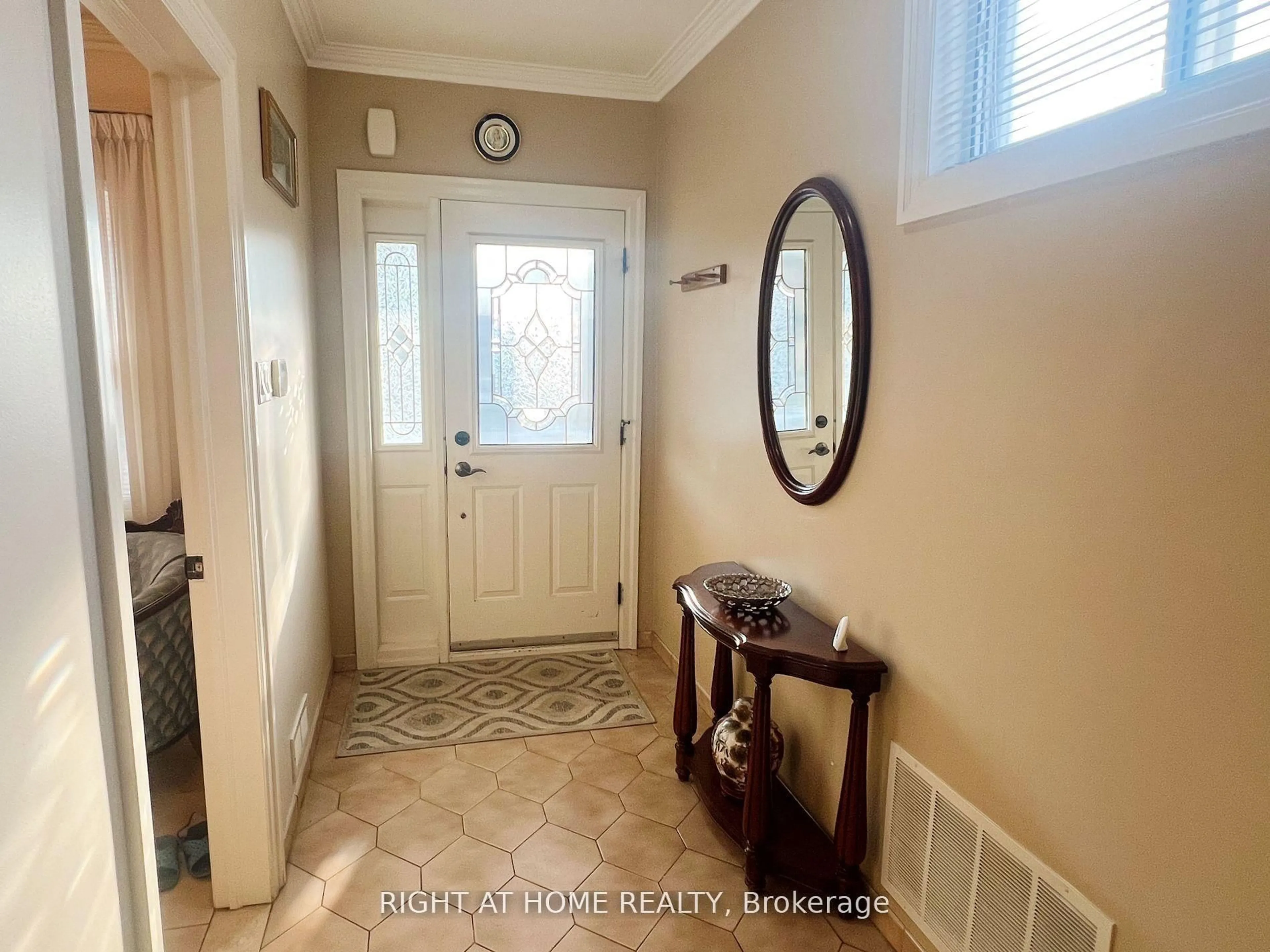 Indoor entryway for 195 Rosethorn Ave, Toronto Ontario M6N 3L3