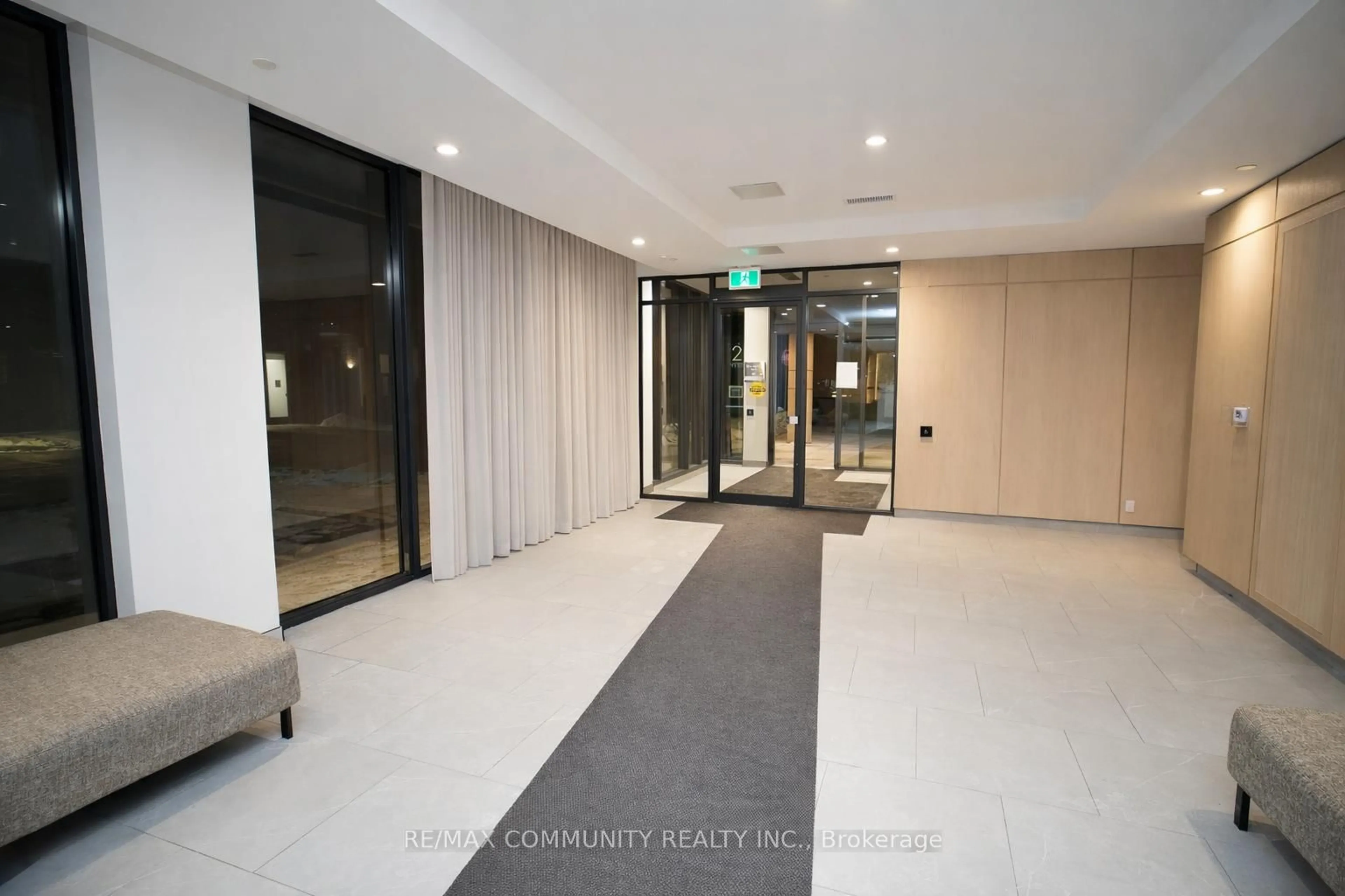 Indoor foyer for 225 Veterans Dr #1206, Brampton Ontario L7A 5L7
