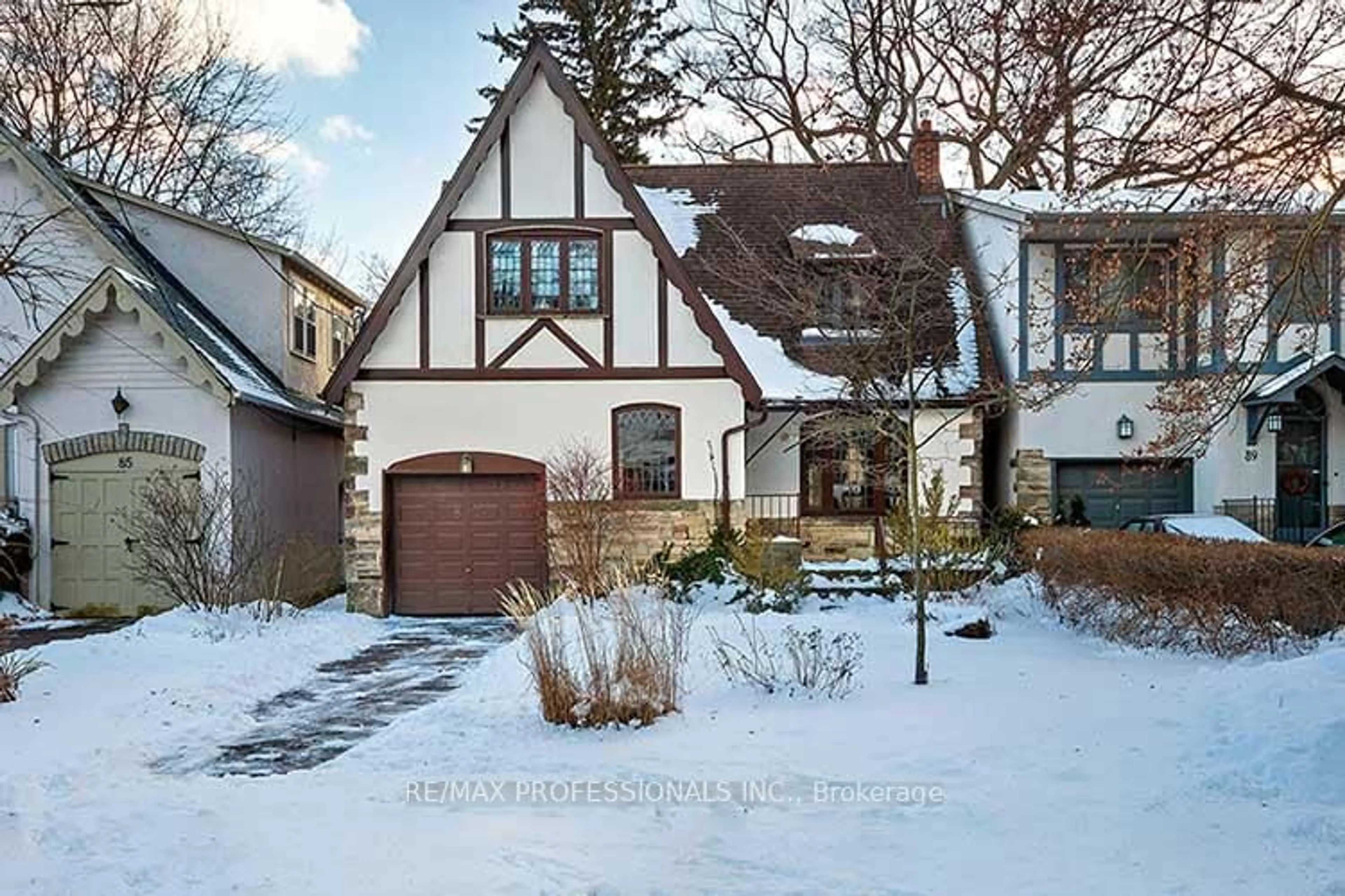 Home with brick exterior material, street for 87 Humberview Rd, Toronto Ontario M6S 1W9