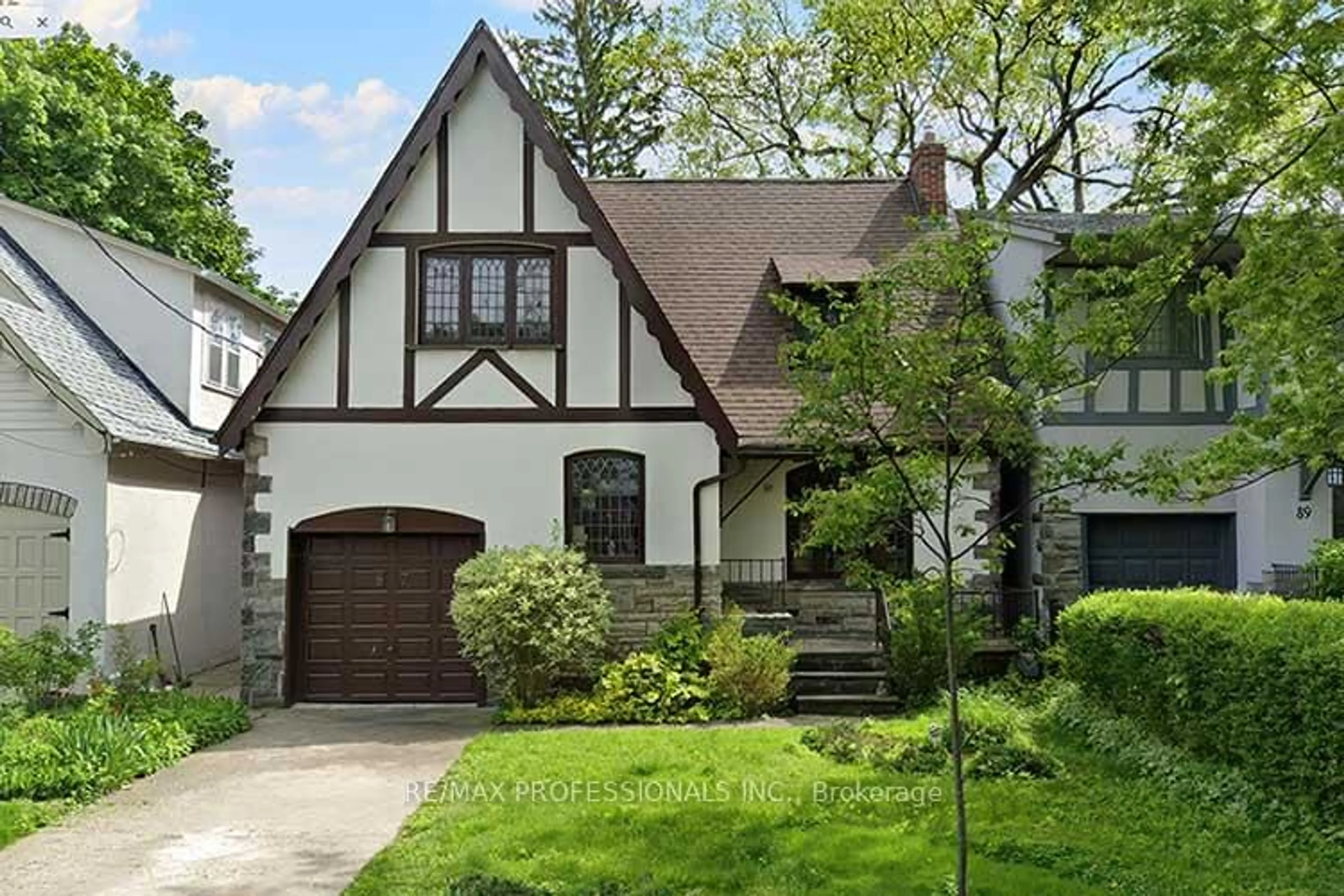 Home with brick exterior material, street for 87 Humberview Rd, Toronto Ontario M6S 1W9