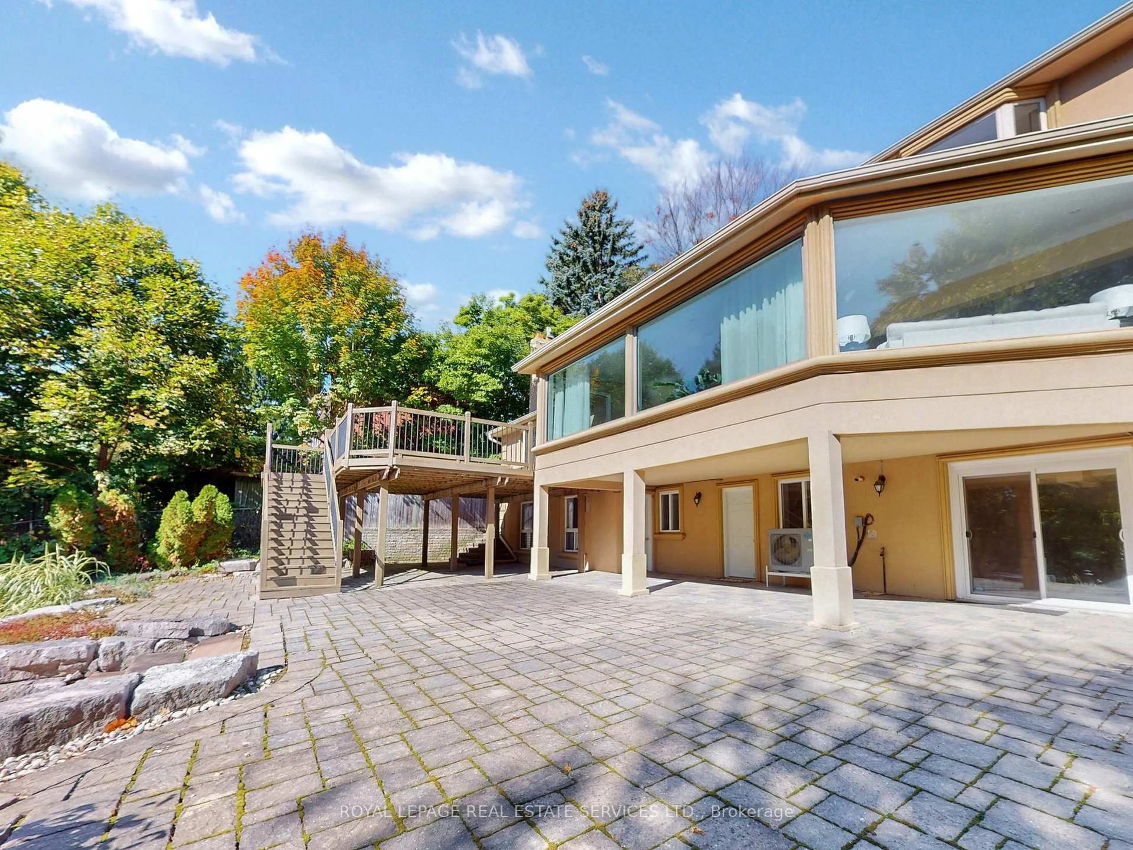 Unknown for 3278 Credit Heights Dr, Mississauga Ontario L5C 2L7