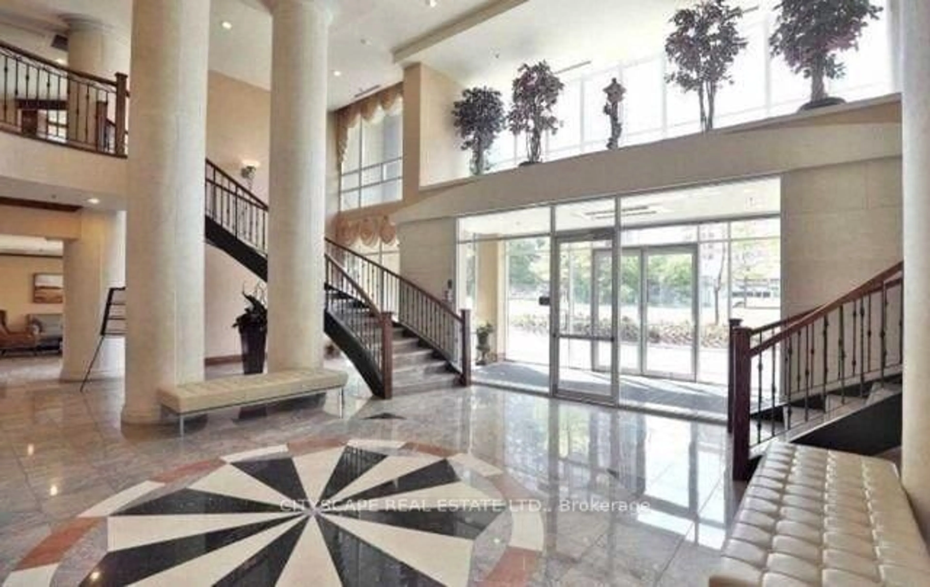 Lobby for 156 Enfield Pl, Mississauga Ontario L5B 4L8