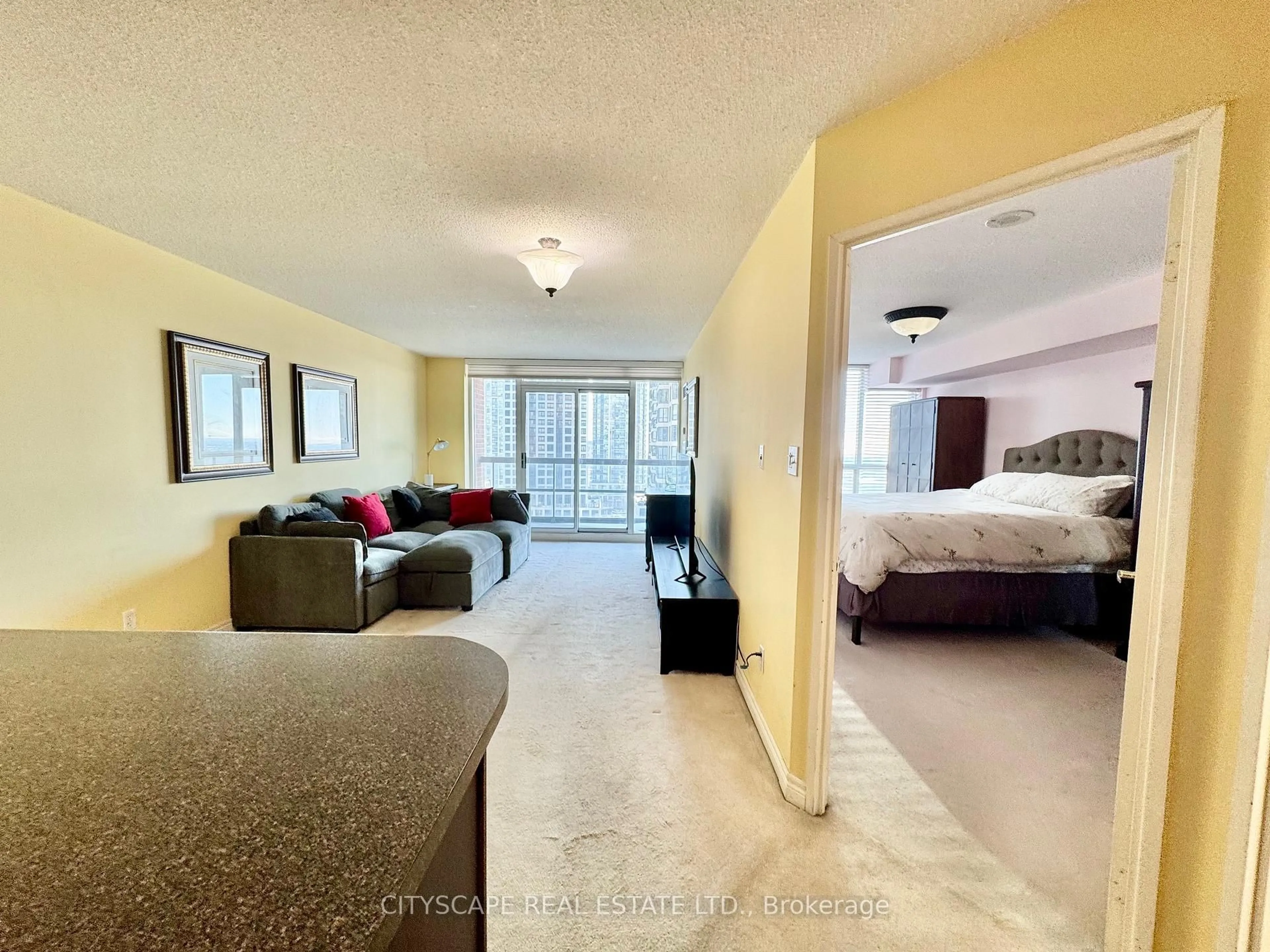 A pic of a room for 156 Enfield Pl, Mississauga Ontario L5B 4L8