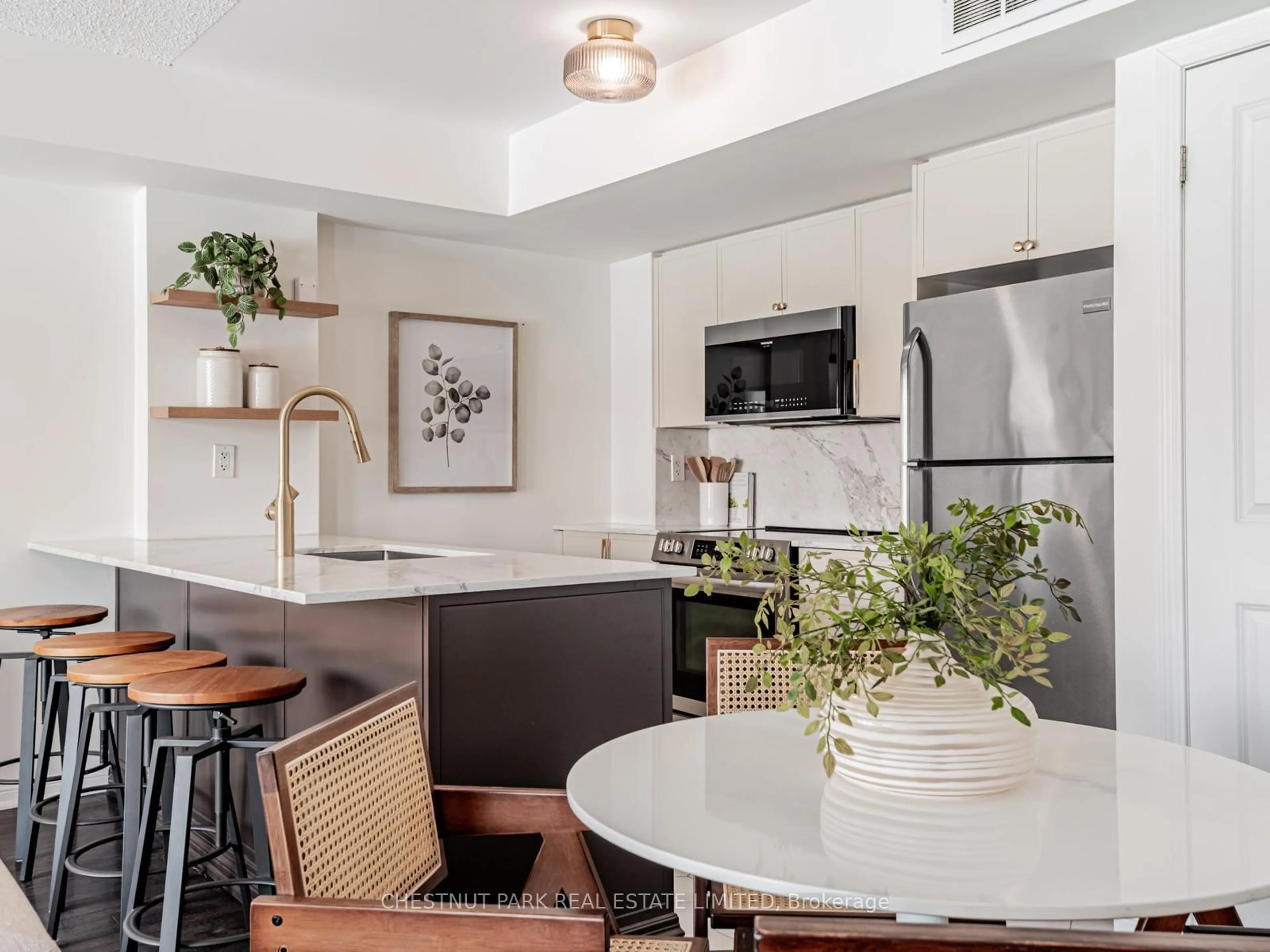 Open concept kitchen, ceramic/tile floor for 16 Foundry Ave #202, Toronto Ontario M6H 0A9