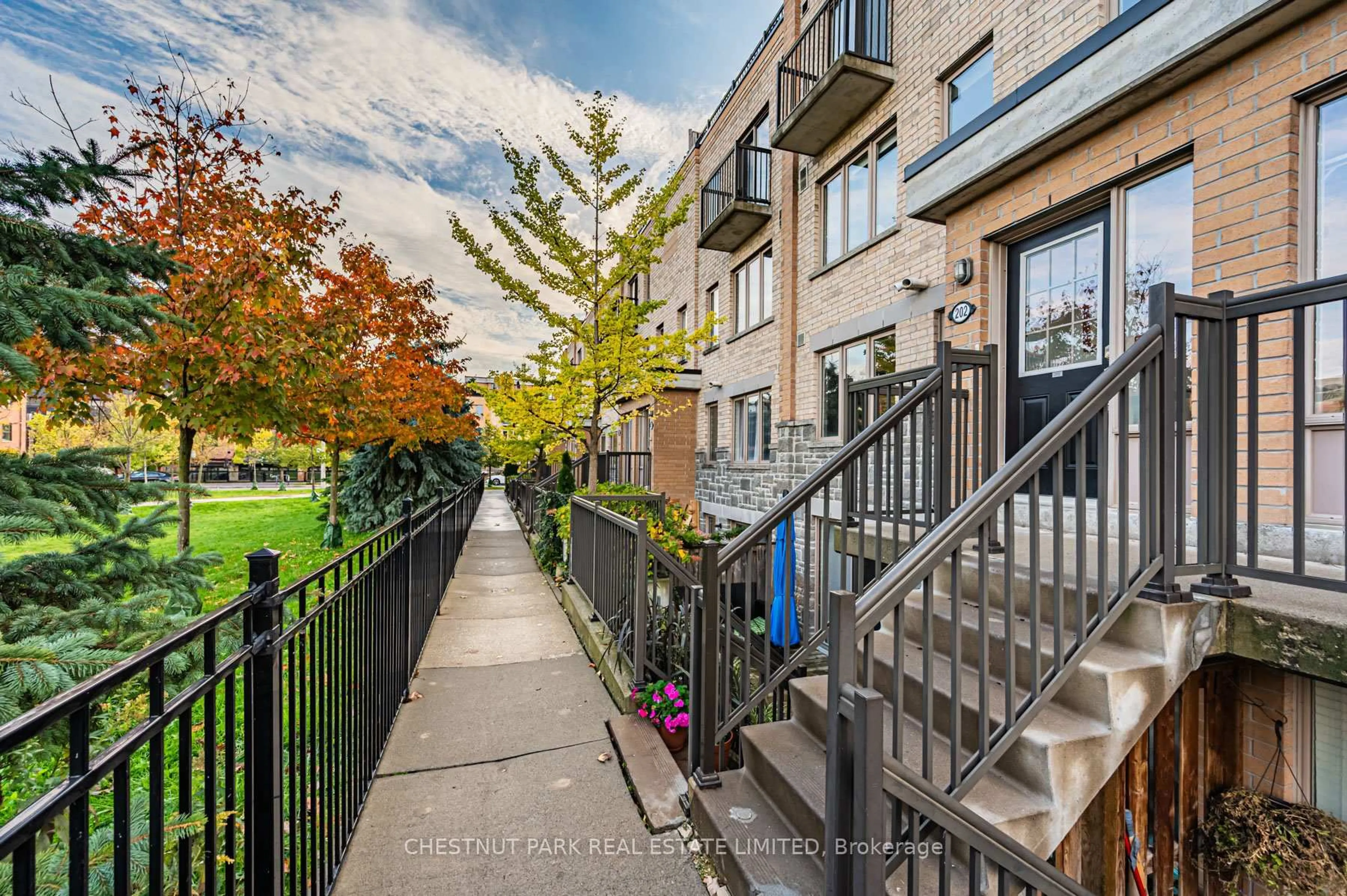 Unknown for 16 Foundry Ave #202, Toronto Ontario M6H 0A9