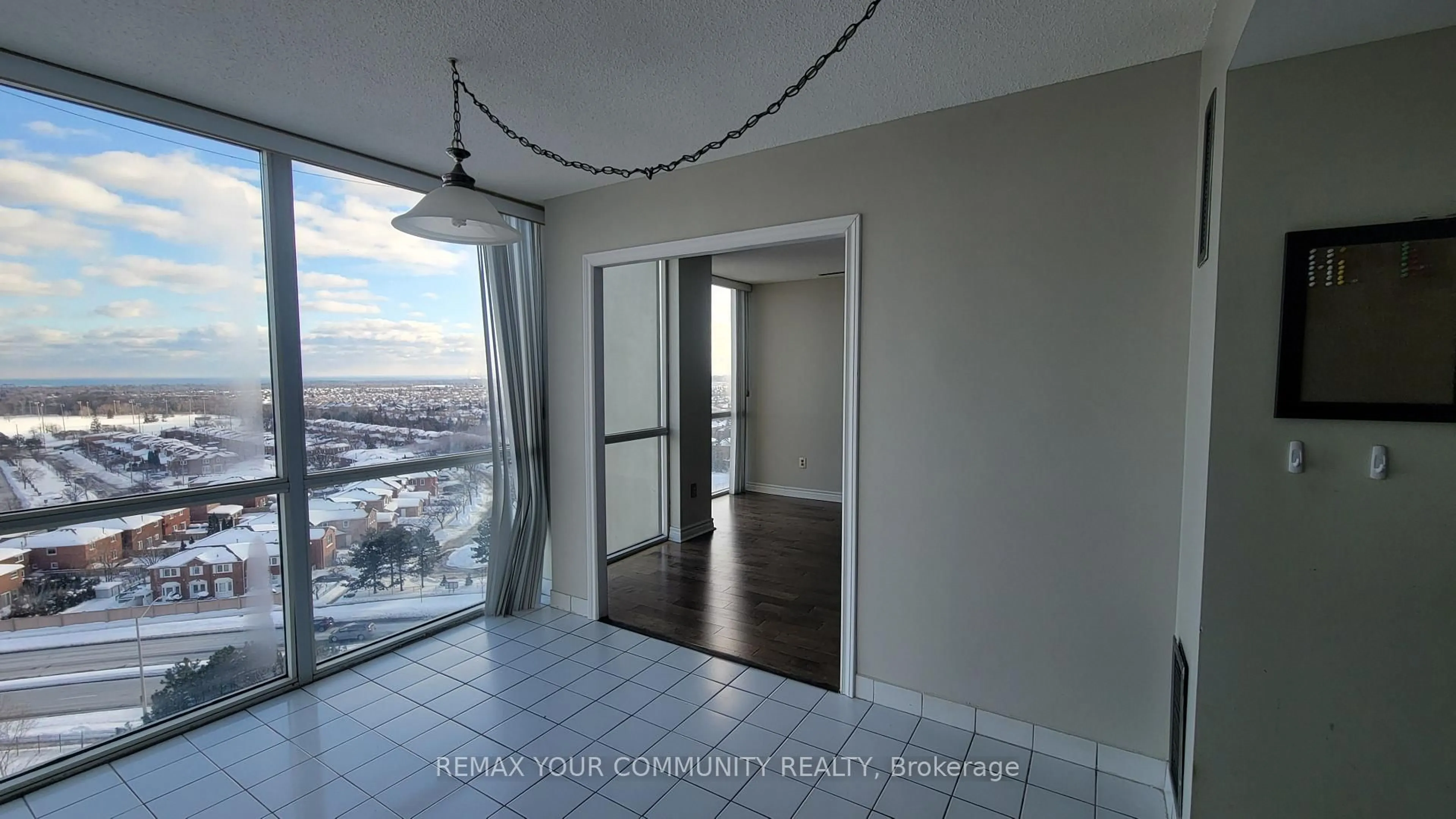 Unknown for 350 Webb Dr #1208, Mississauga Ontario L5B 3W4