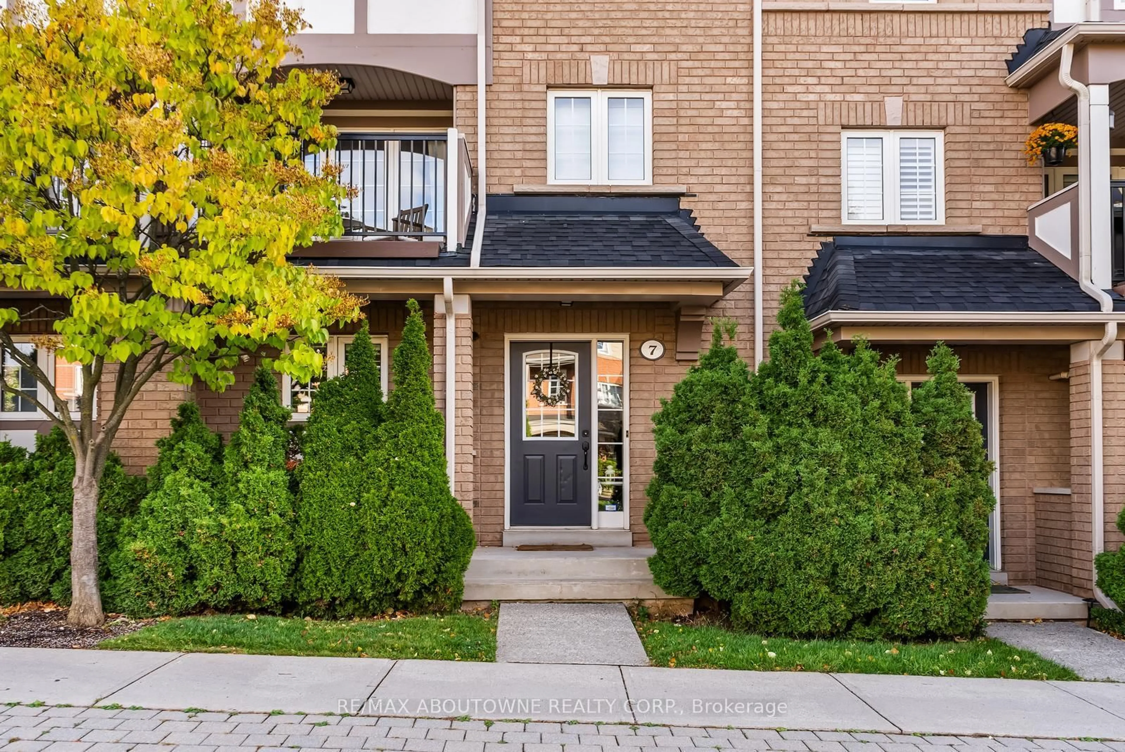 Home with brick exterior material, street for 2321 Parkhaven Blvd #7, Oakville Ontario L6H 7S3