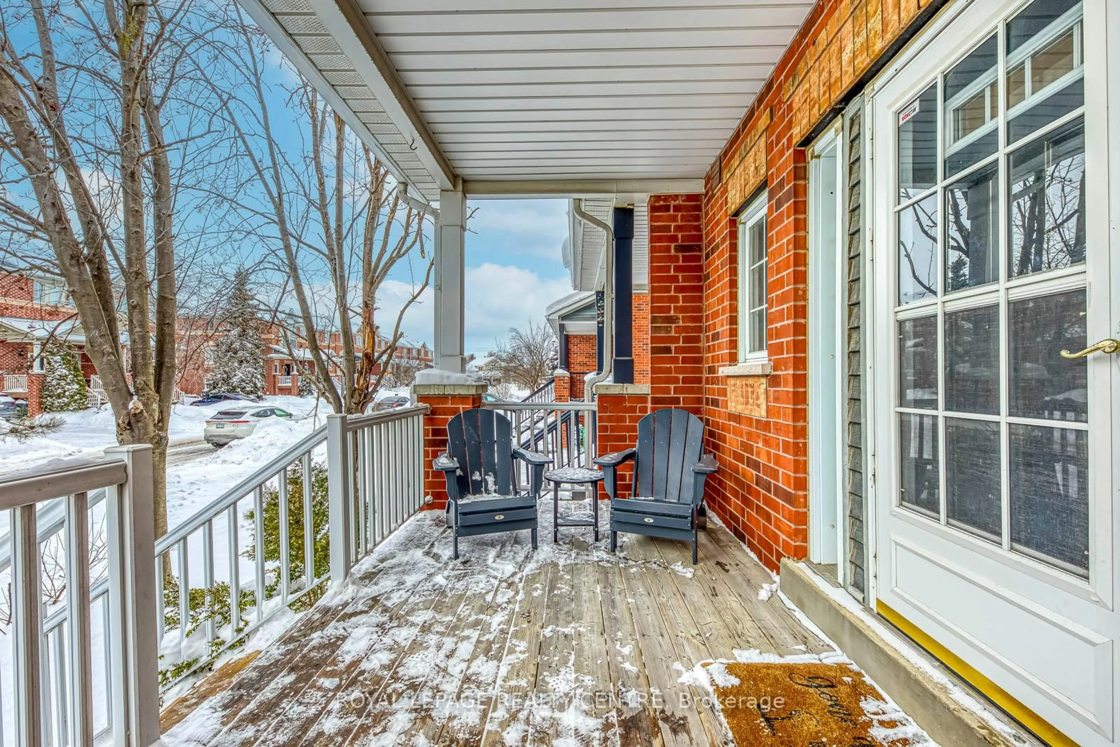 Patio, street for 1588 Woodhenge Way, Mississauga Ontario L5N 7T1