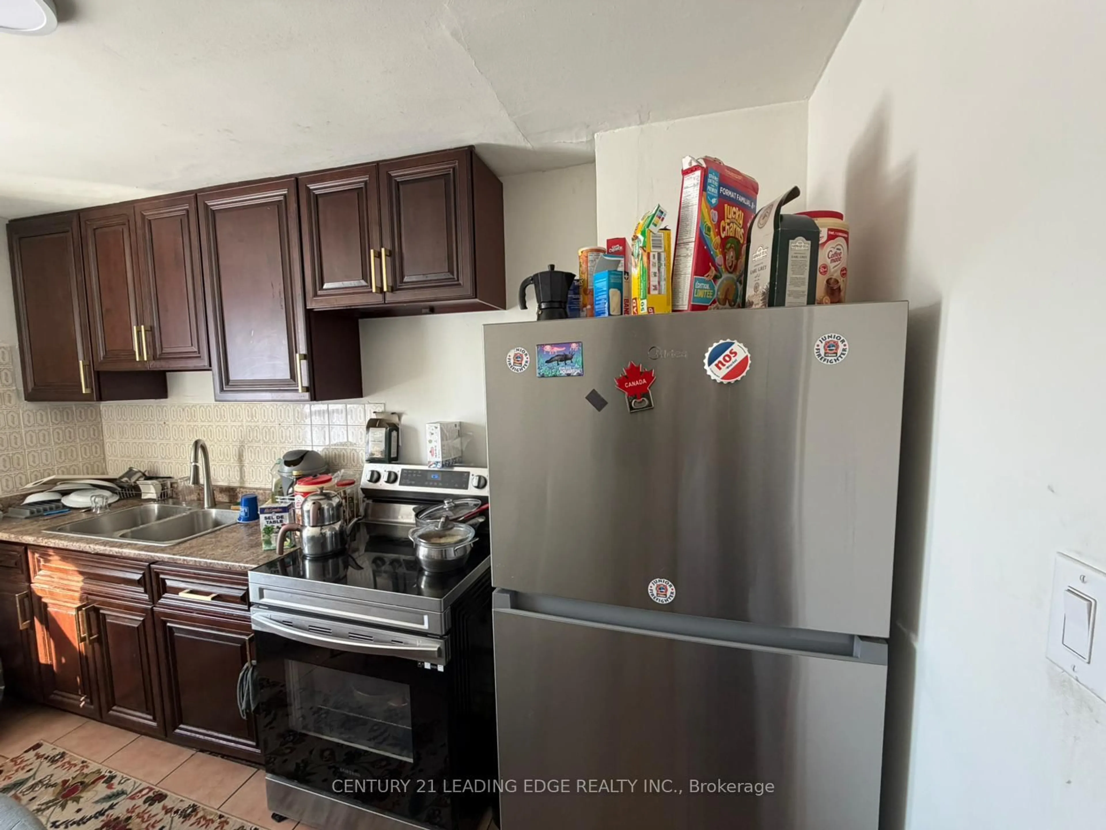 Standard kitchen, unknown for 500 Caledonia Rd, Toronto Ontario M6E 4V2