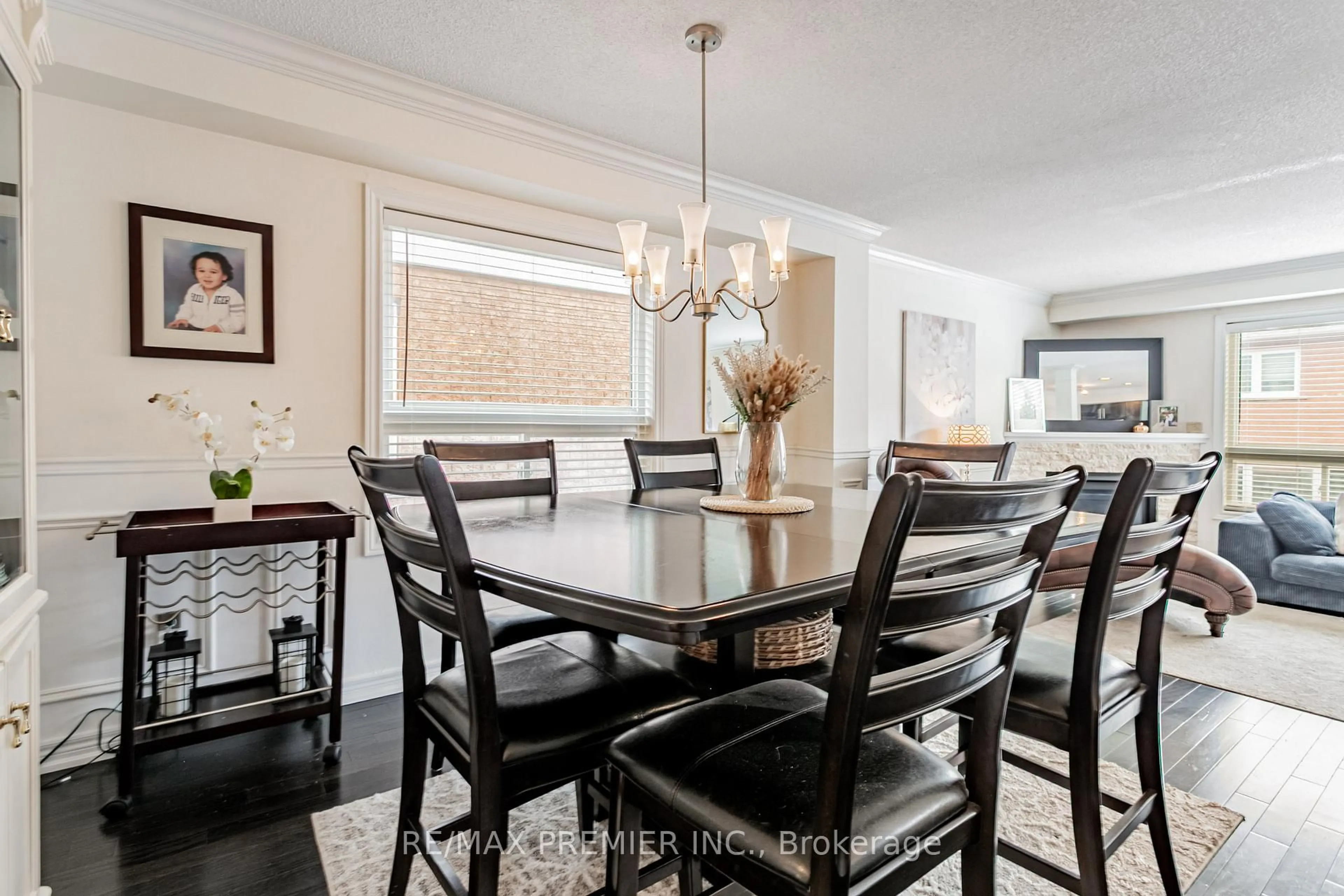 Dining room, unknown for 11 Four Seasons Circ, Brampton Ontario L7A 2A8