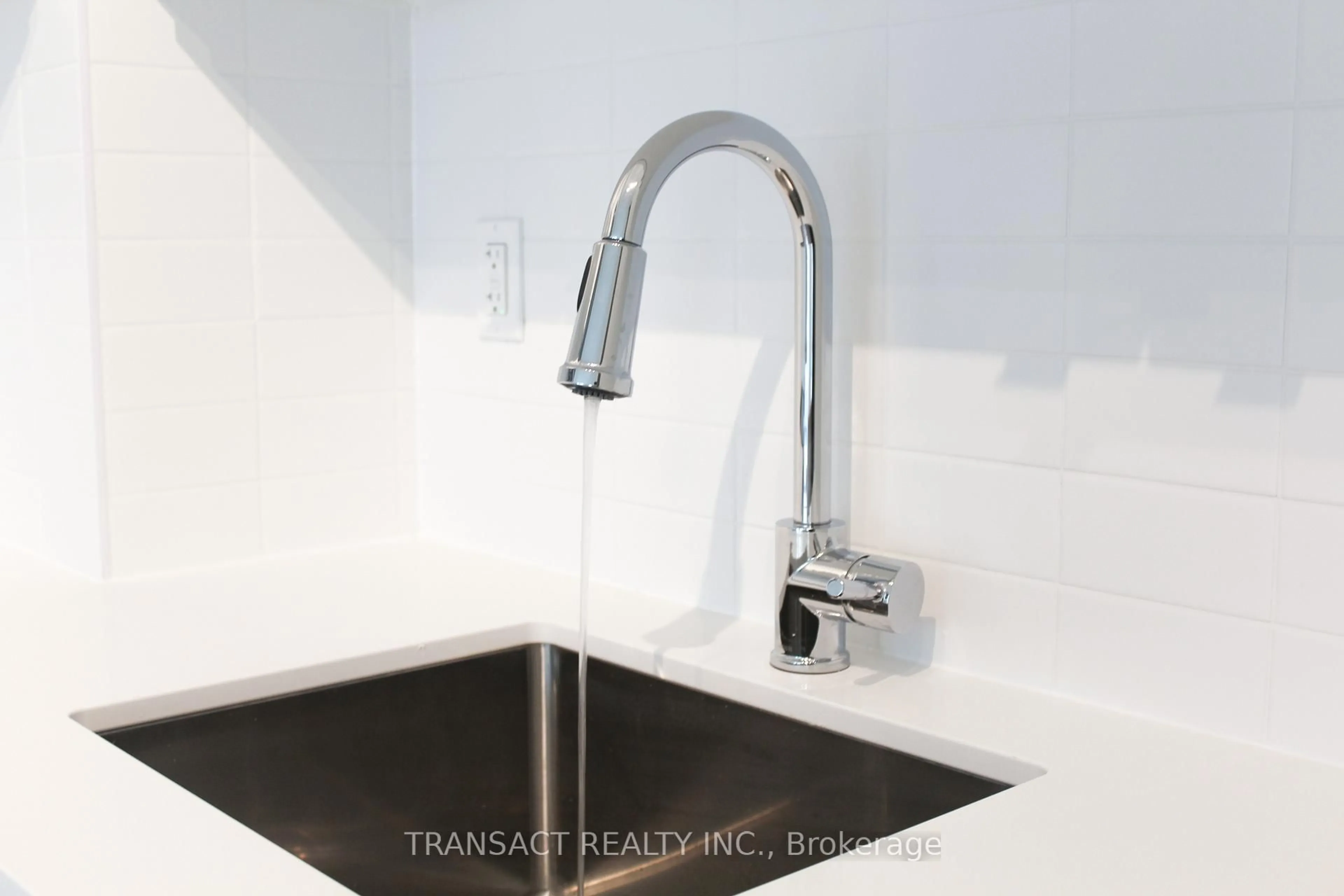 Unknown for 1461 Lawrence Ave #803, Toronto Ontario M6L 0A6