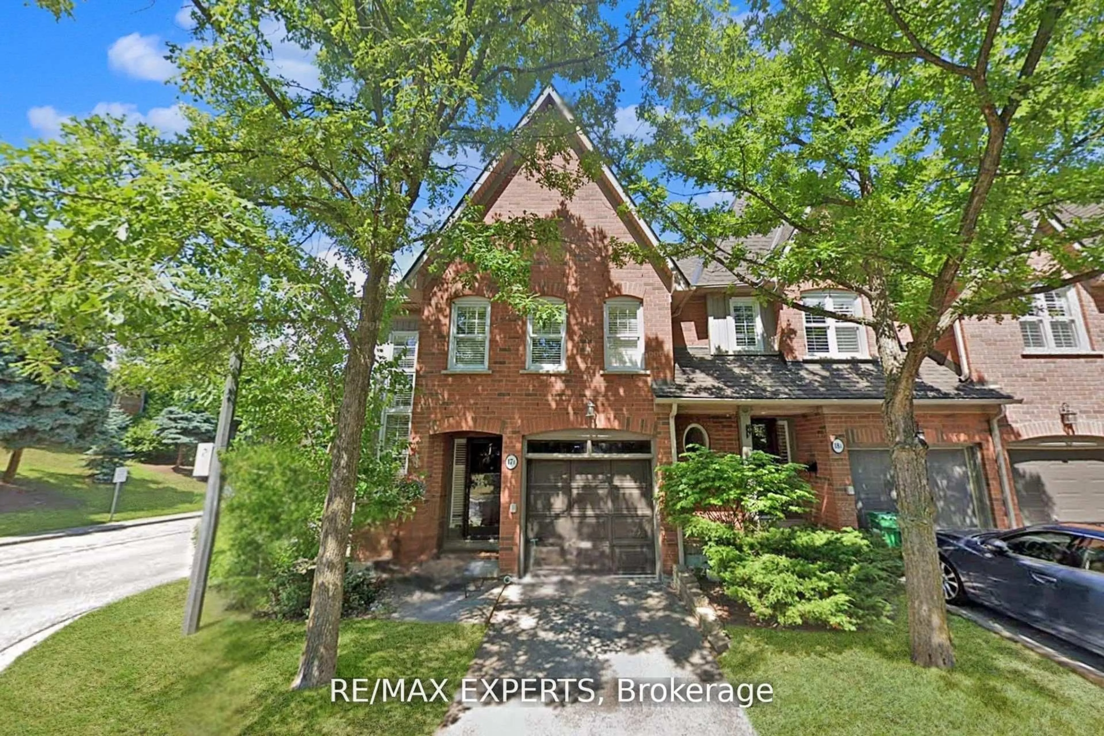 Home with brick exterior material, street for 1084 Queen St #17B, Mississauga Ontario L5H 4K4