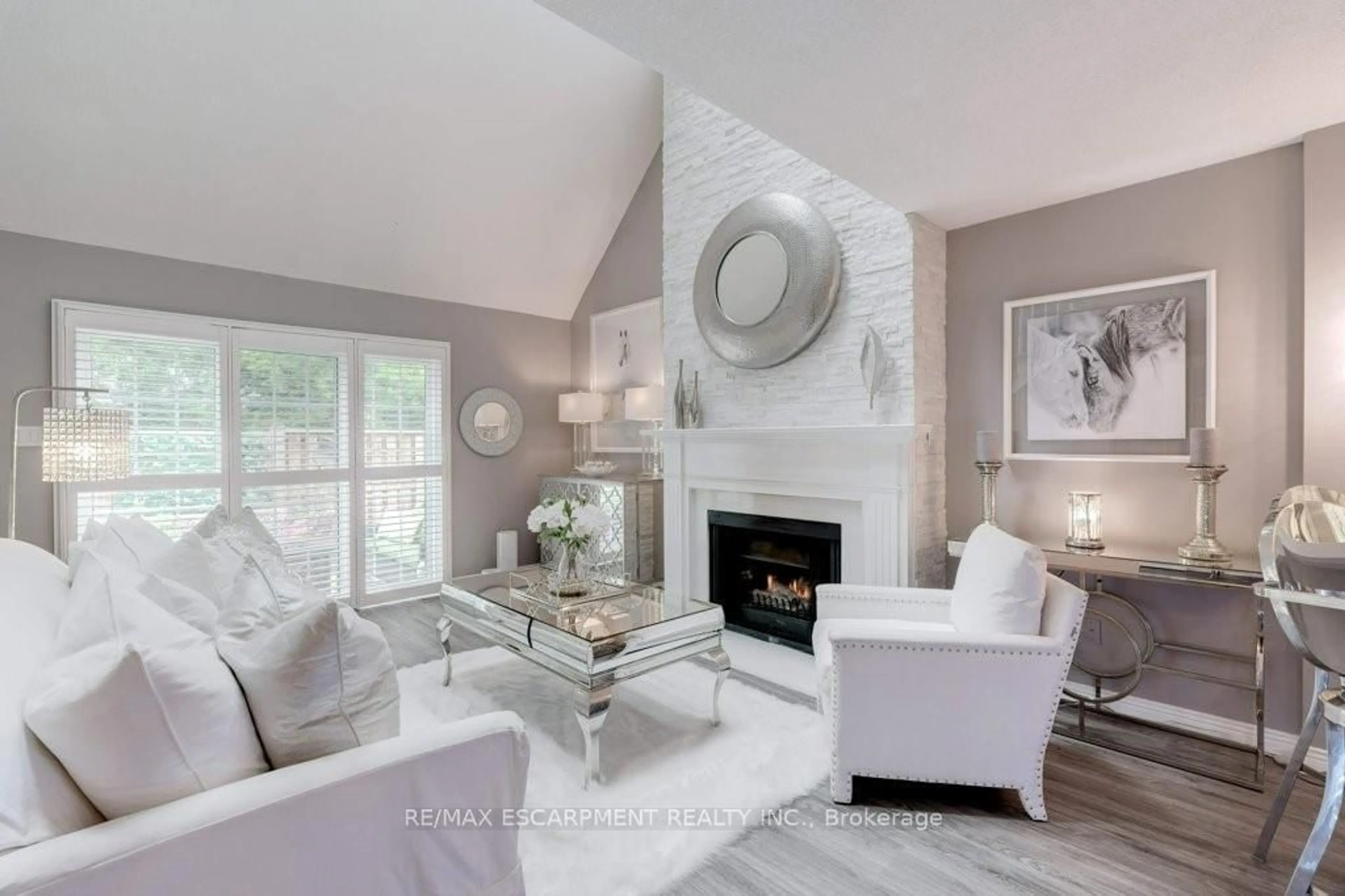 Living room with furniture, unknown for 1280 Maple Crossing Blvd #11, Burlington Ontario L7S 2G2