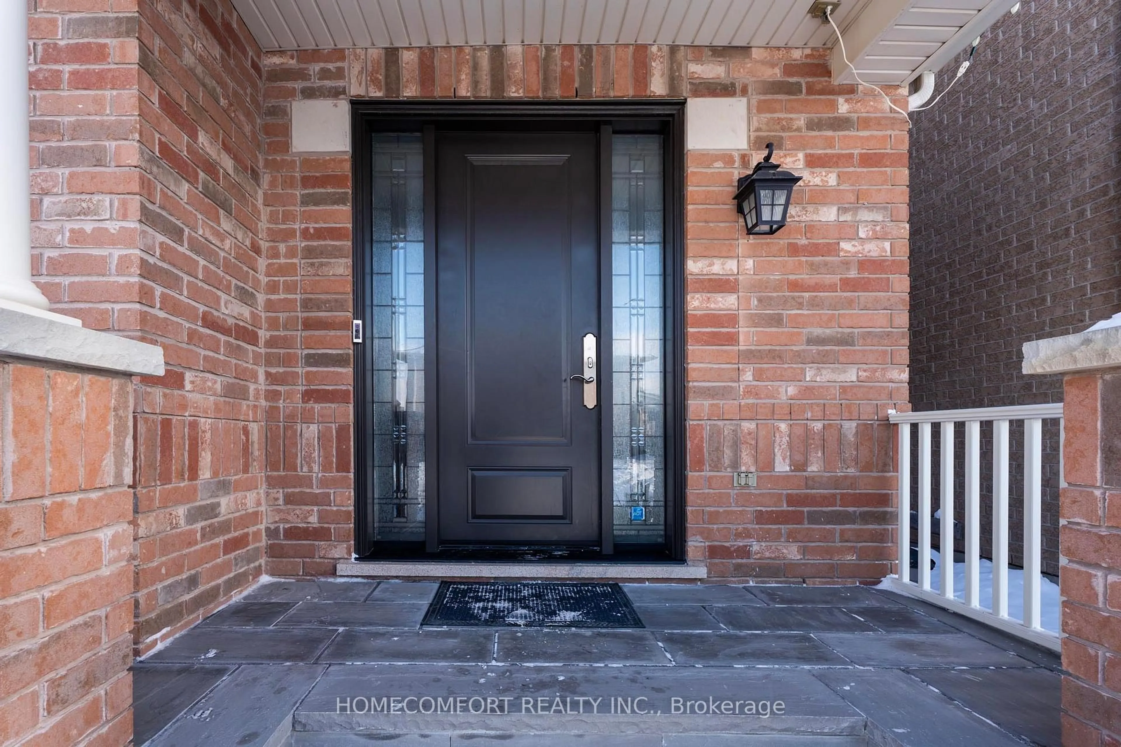 Indoor entryway for 450 Grenke Pl, Milton Ontario L9T 7T6