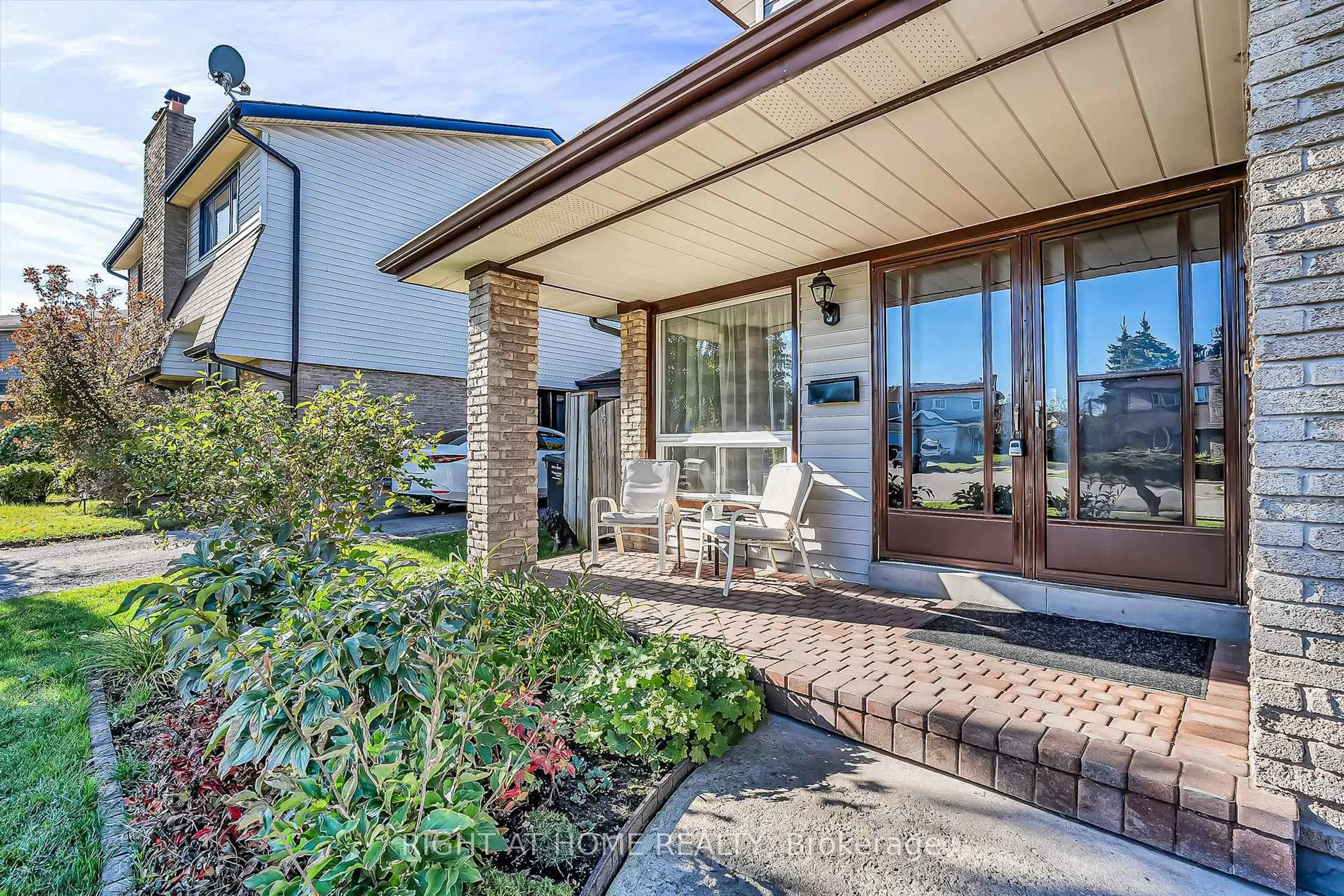 Unknown for 6842 Avila Rd, Mississauga Ontario L5N 1R8