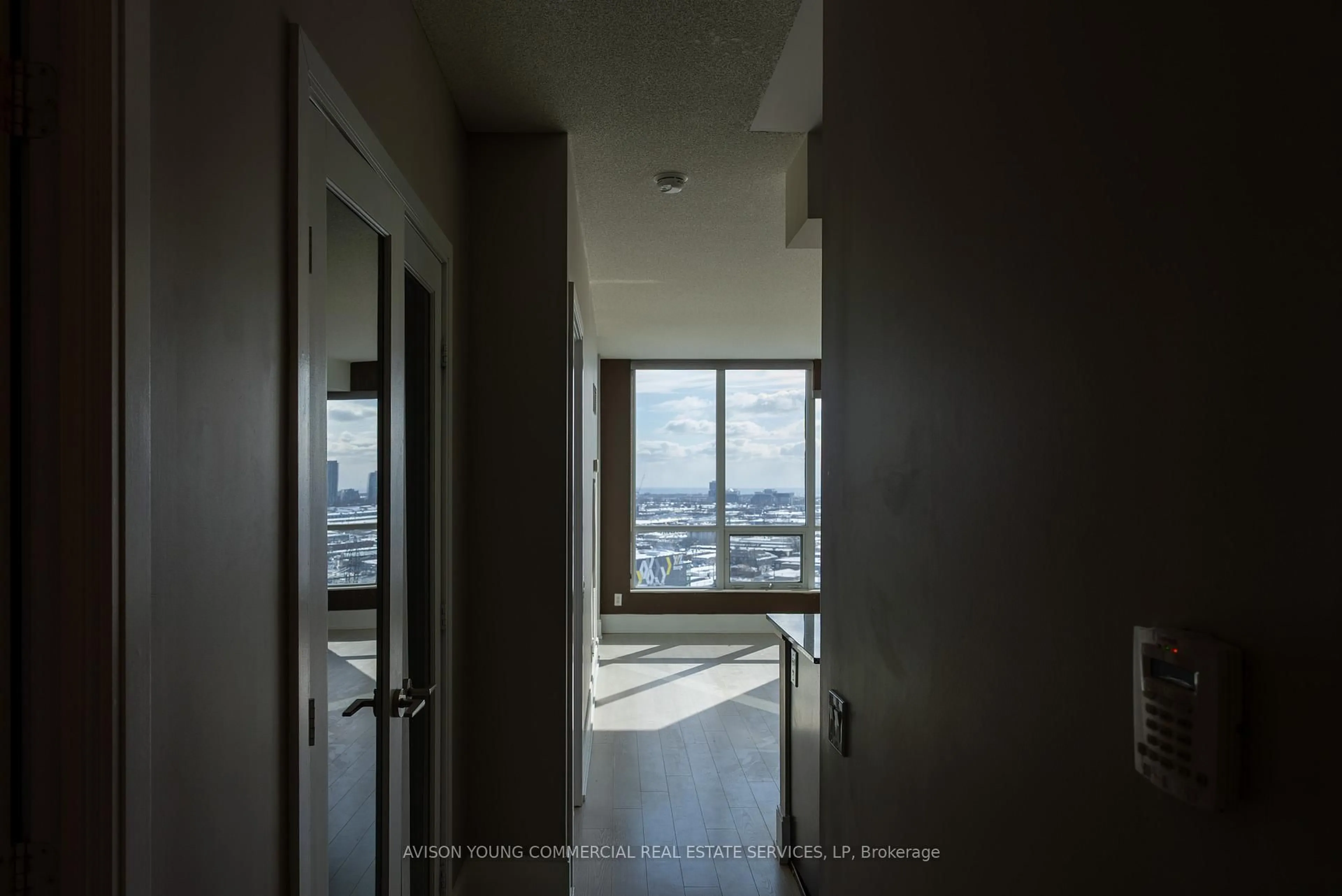 Indoor foyer for 15 Viking Lane #1301, Toronto Ontario M9B 0A4