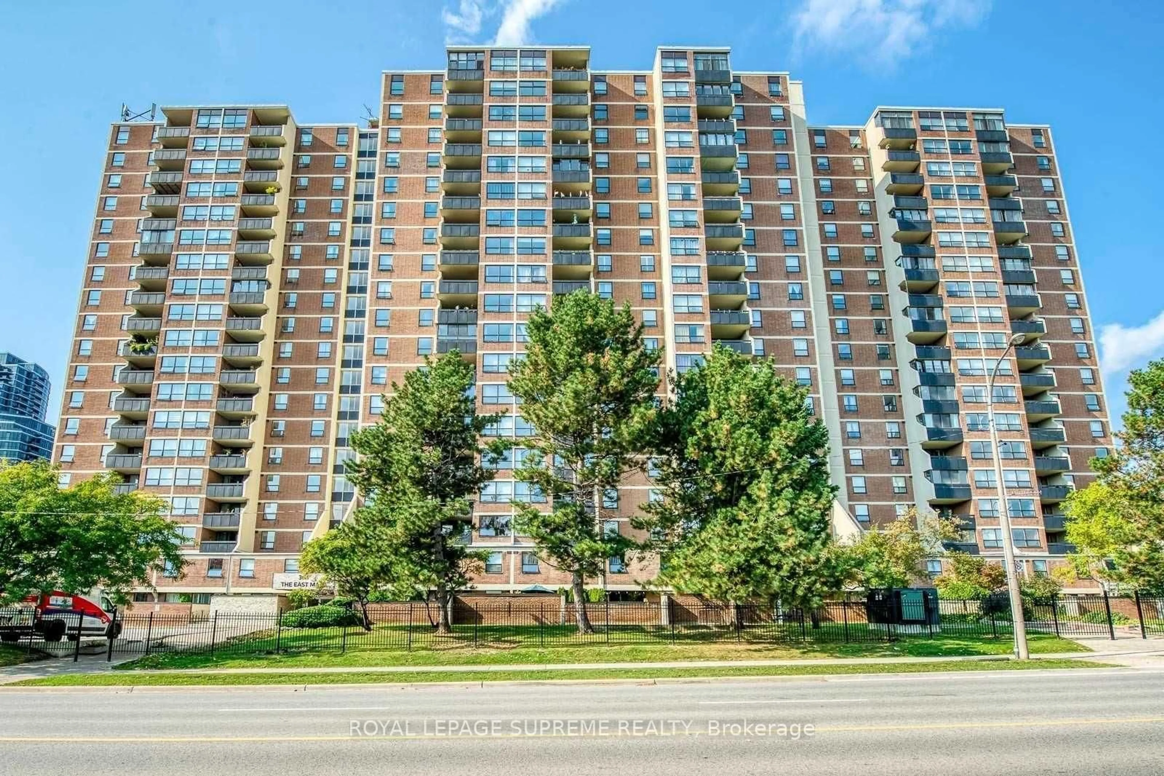 A pic from outside/outdoor area/front of a property/back of a property/a pic from drone, unknown for 362 The East Mall St #503, Toronto Ontario M9B 6C4