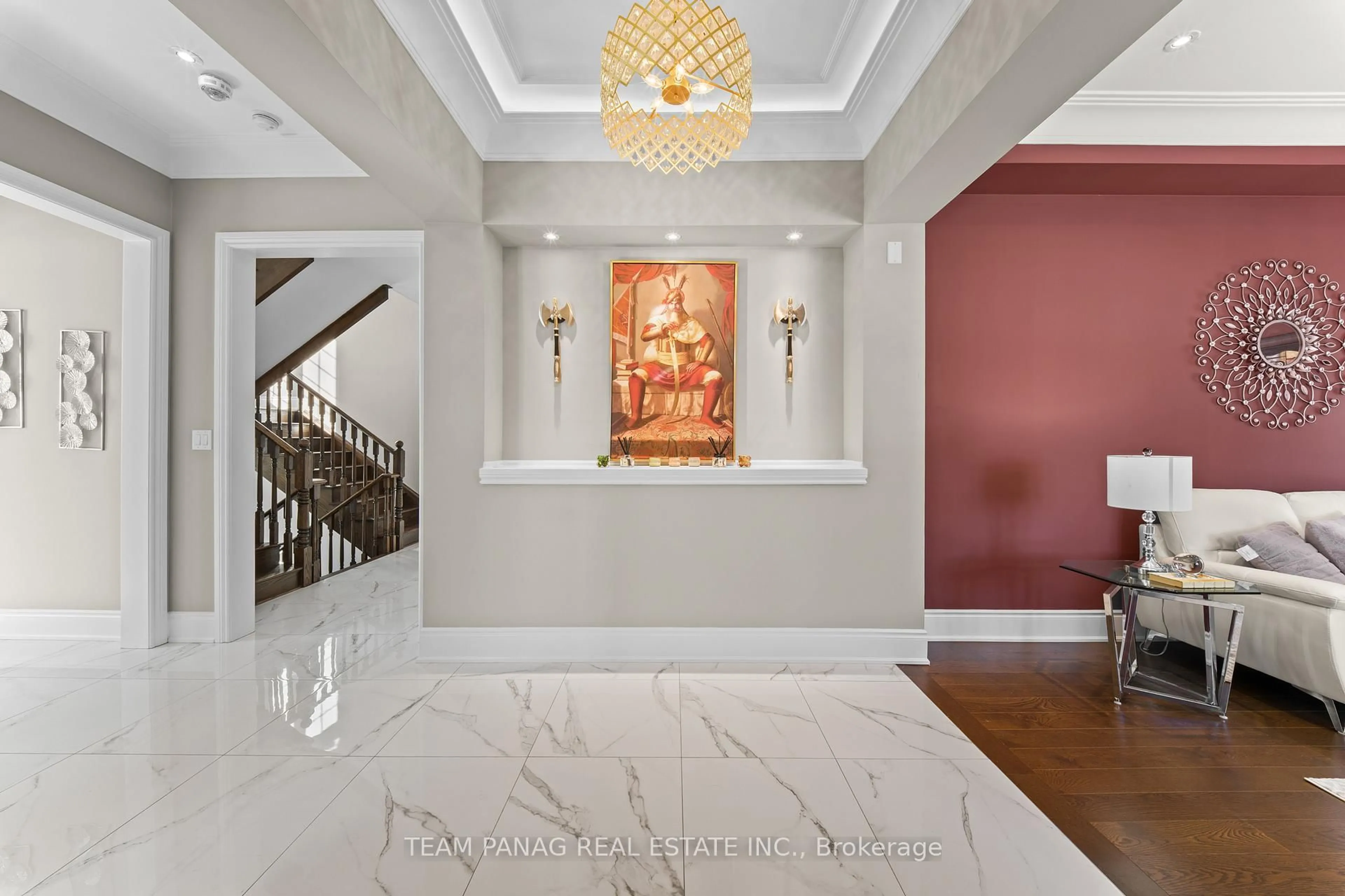 Indoor foyer for 26 Adonis Clse, Brampton Ontario L6P 4K4