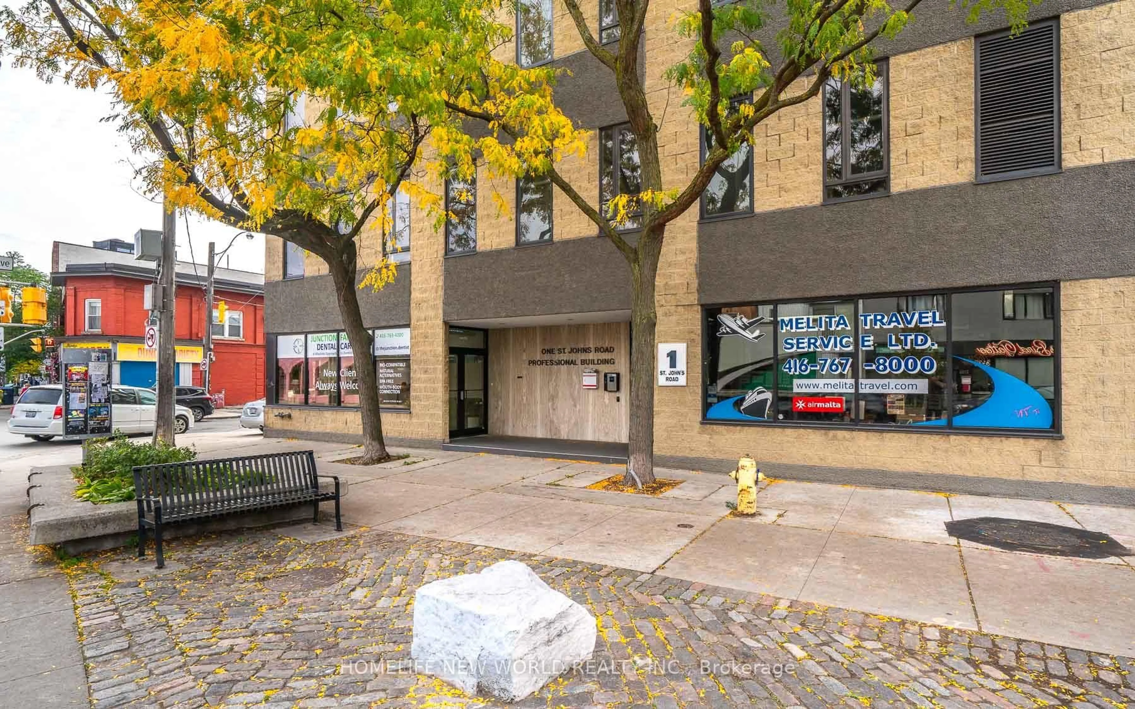 Unknown for 1 St Johns Rd #303, Toronto Ontario M6P 4C7